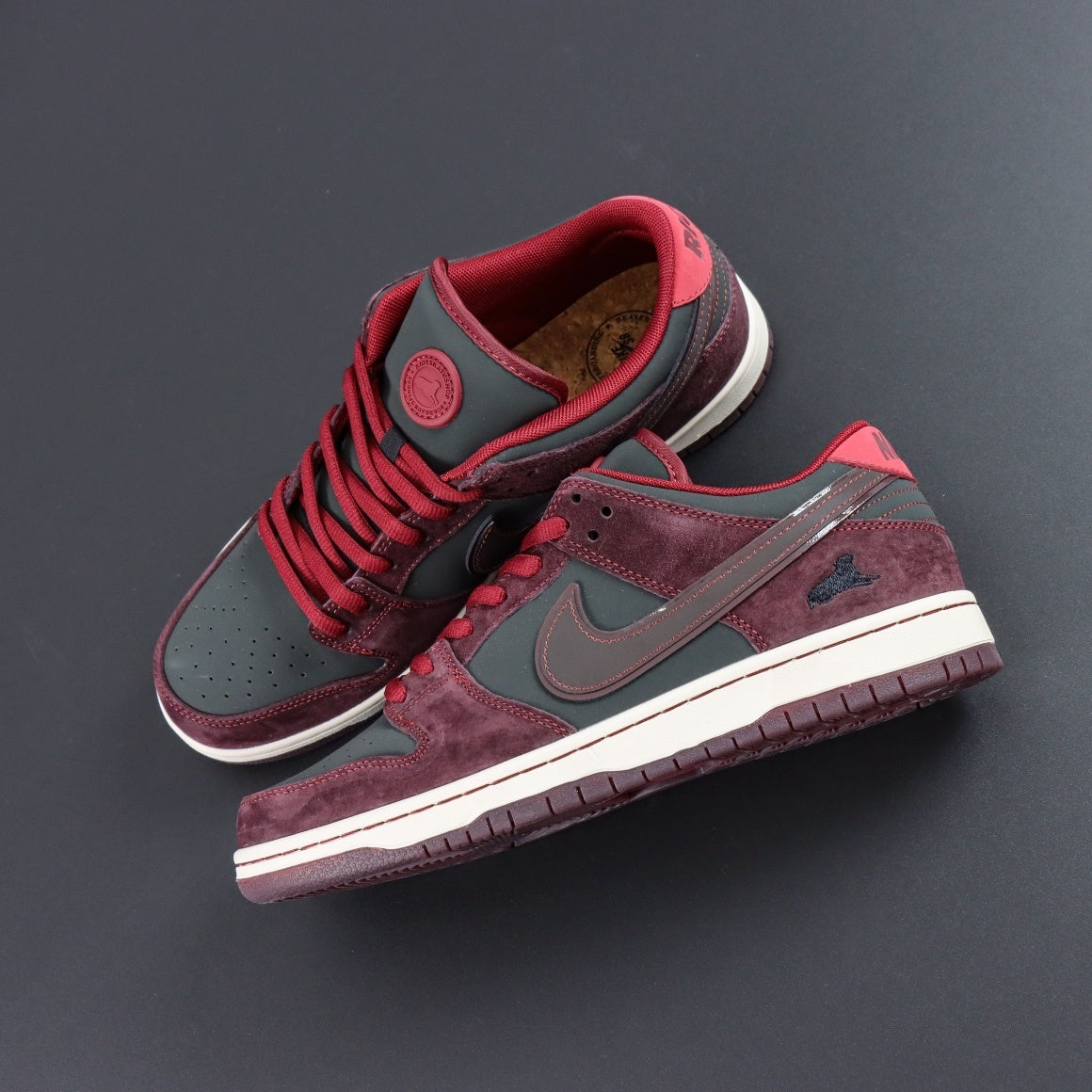 RIOT SKATESHOP X NIKE SB DUNK LOW
