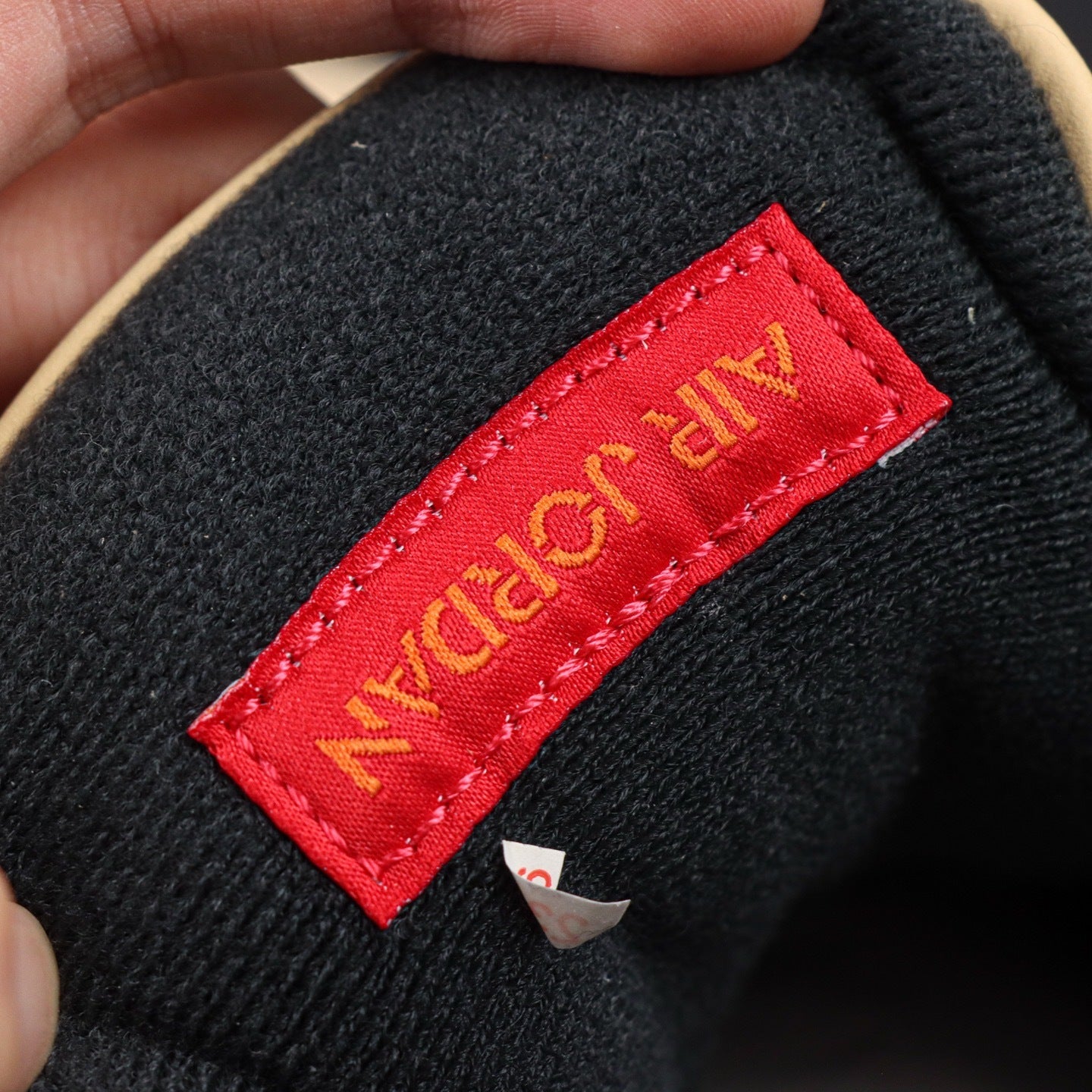 NIKE Air Jordan 4 Retro Pizza