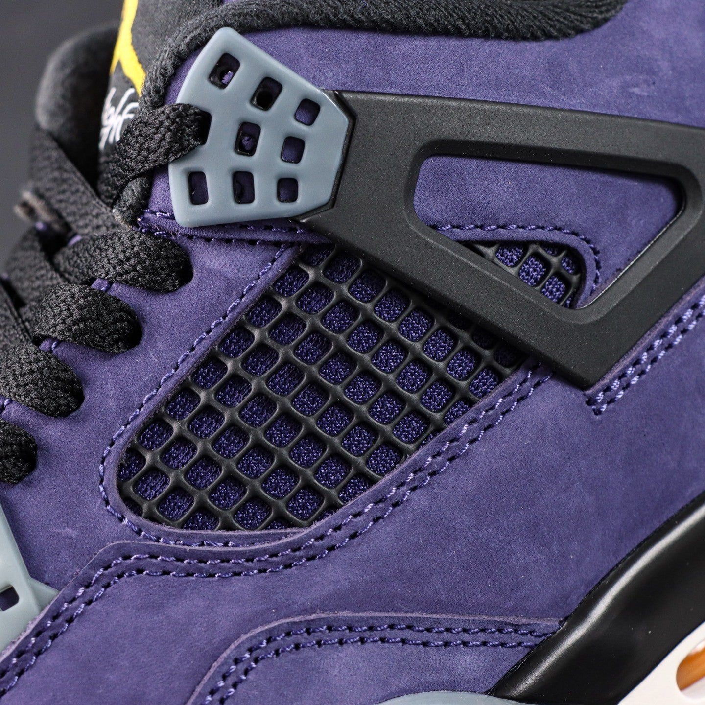 NIKE Air Jordan 4 Retro Imperial Purple