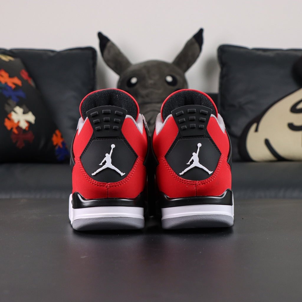 NIKE Air Jordan 4 Retro Toro Bravo