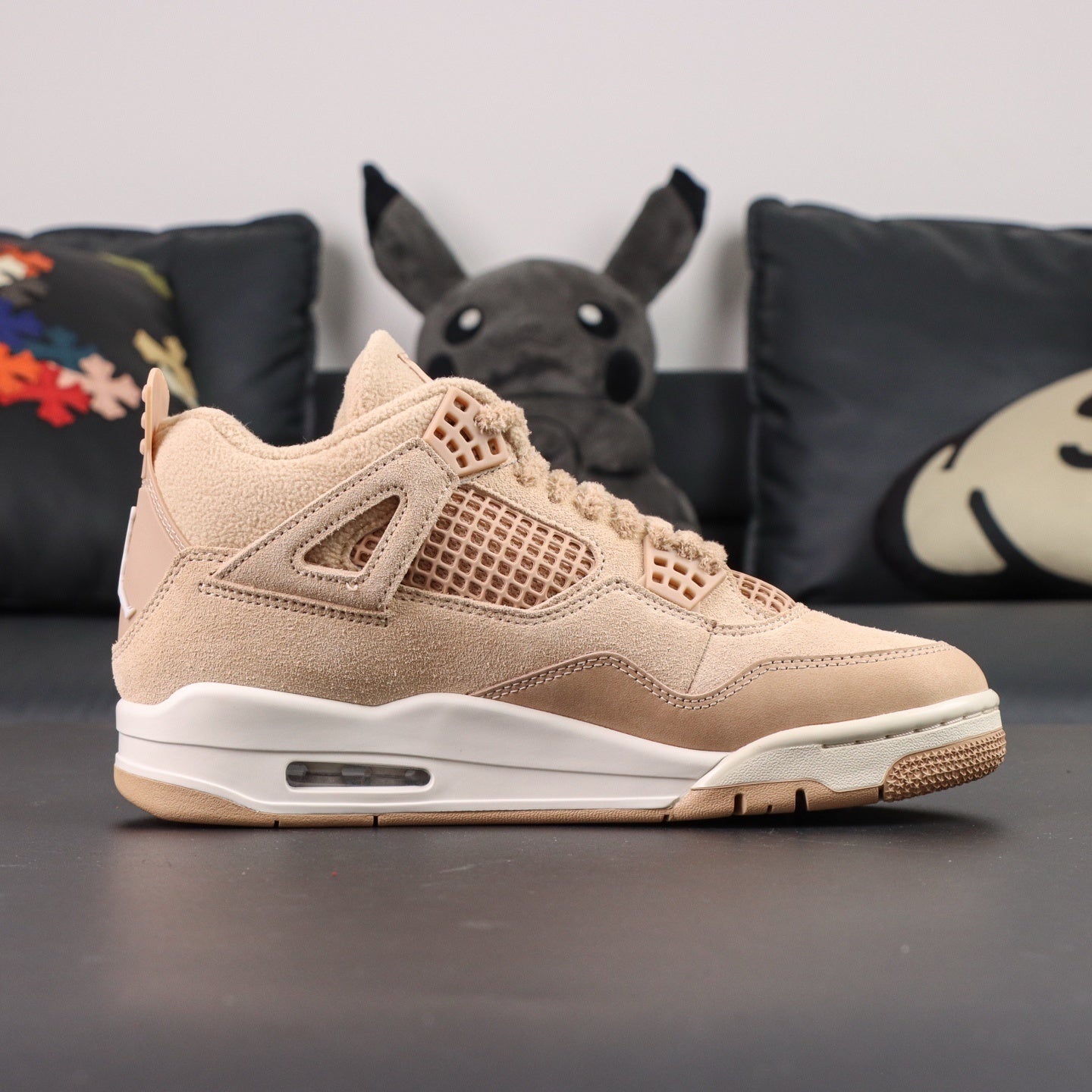 NIKE Air Jordan 4 Cozy Girl