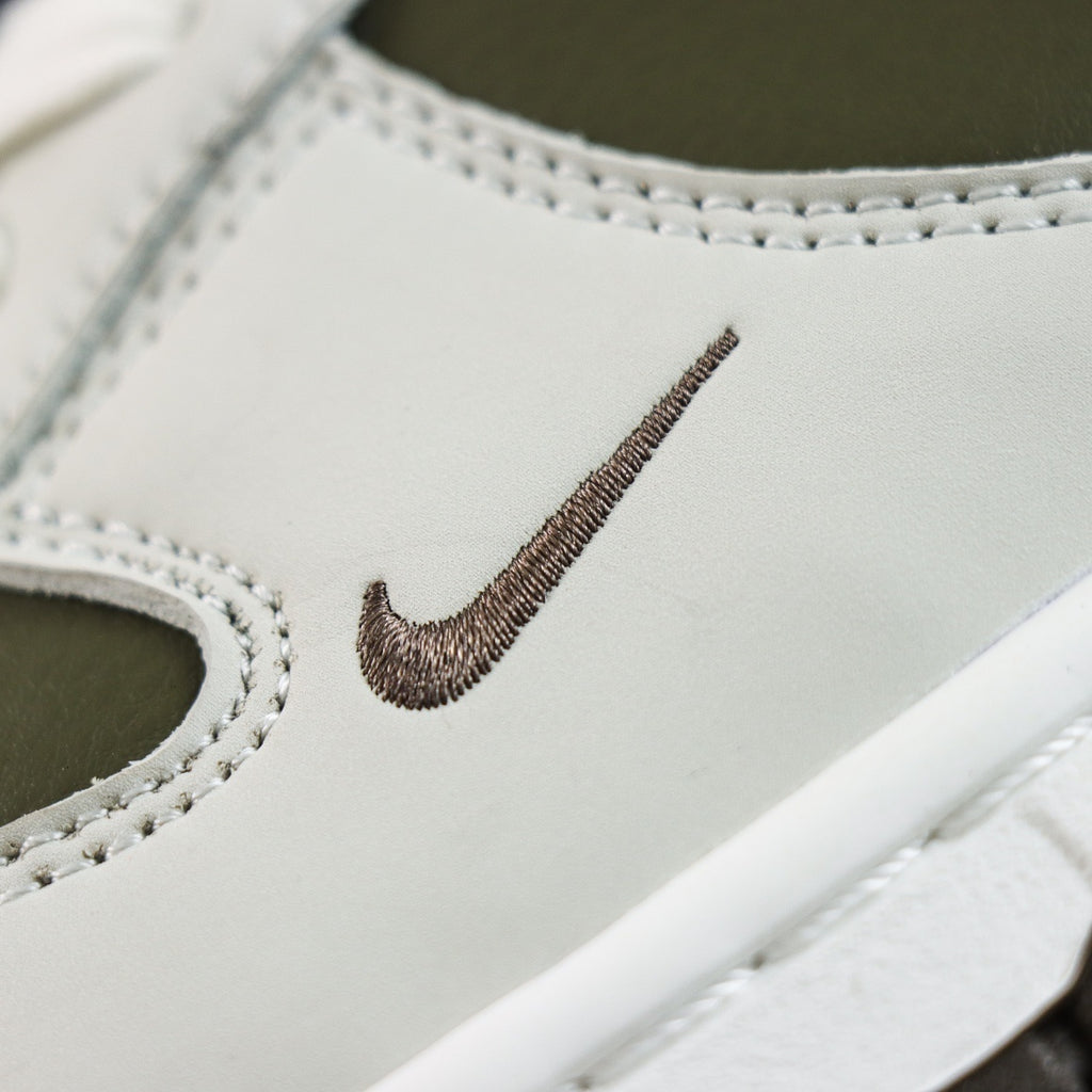 NIKE Dunk SB Low "Year Of The Snake/CHINESE NEW YEAR/CNY"