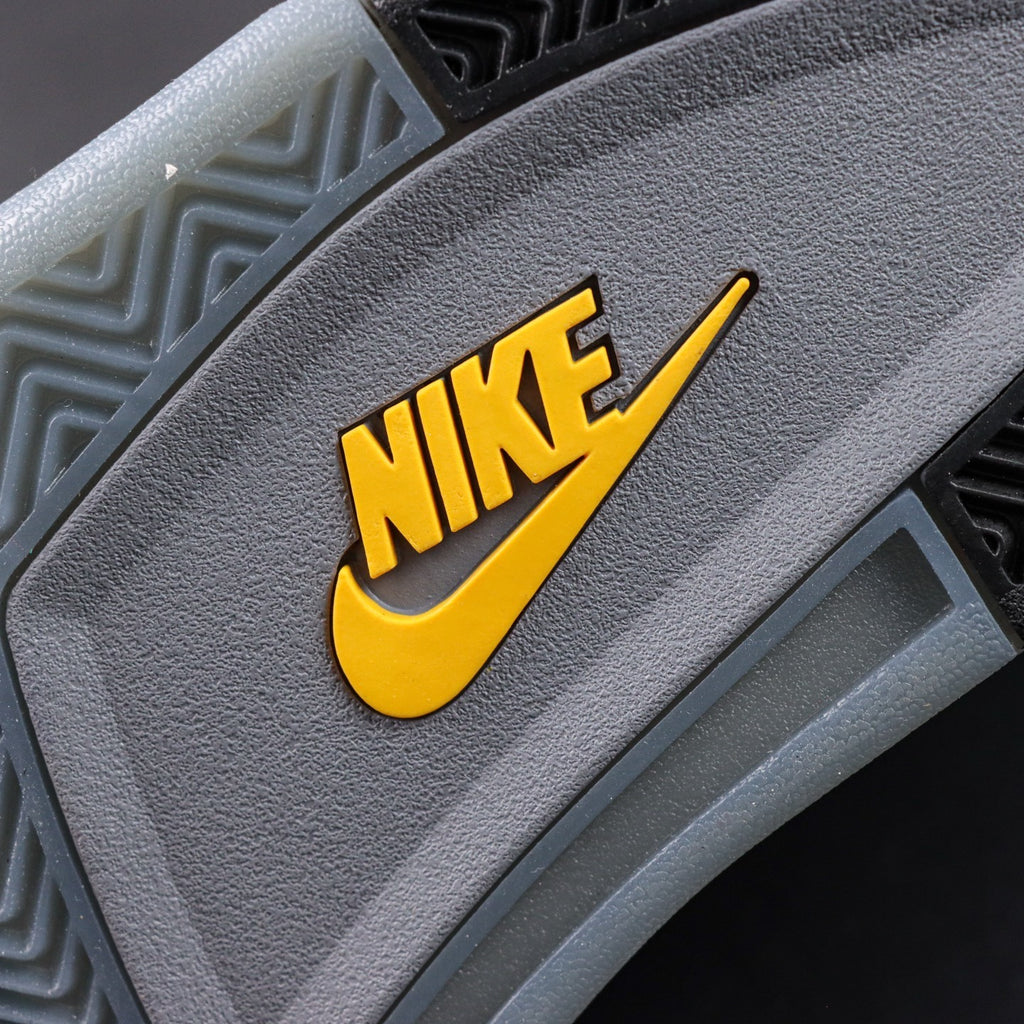 NIKE Air Jordan 4 Retro Imperial Purple