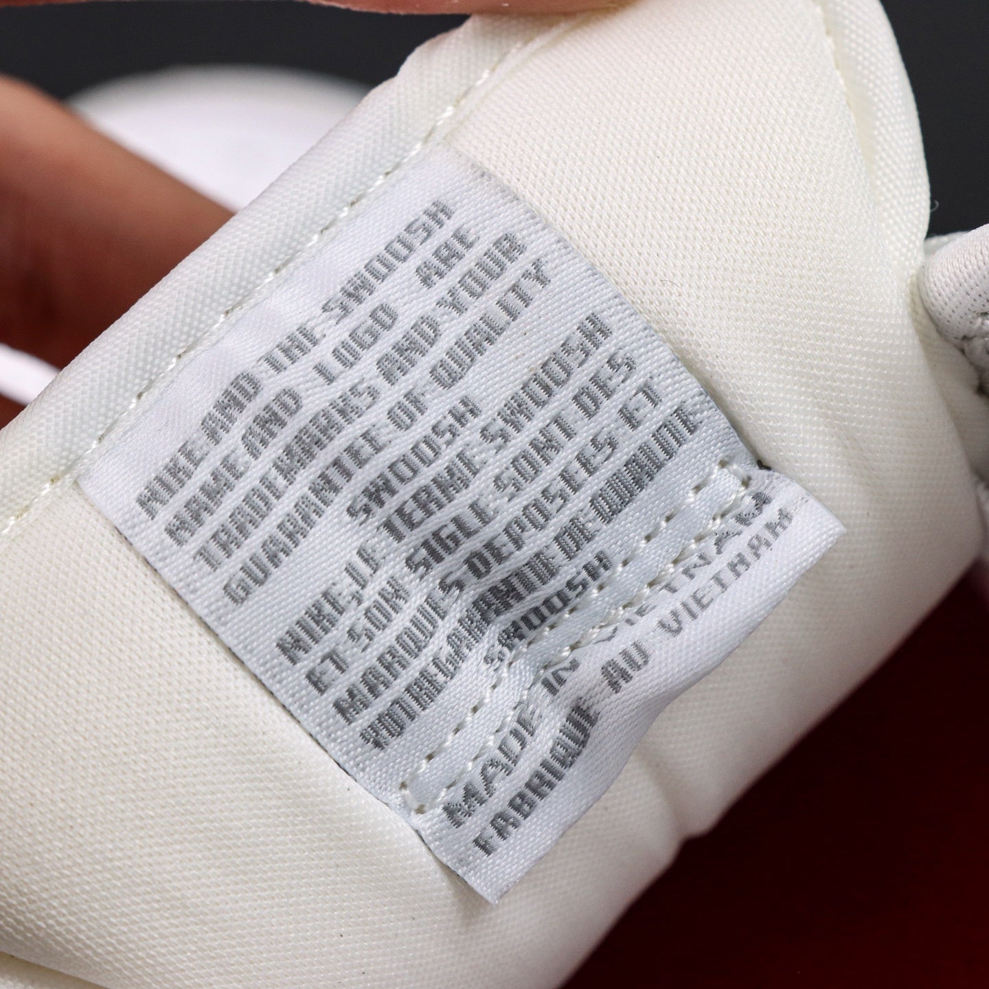 SUPREME X NIKE DUNK SB LOW