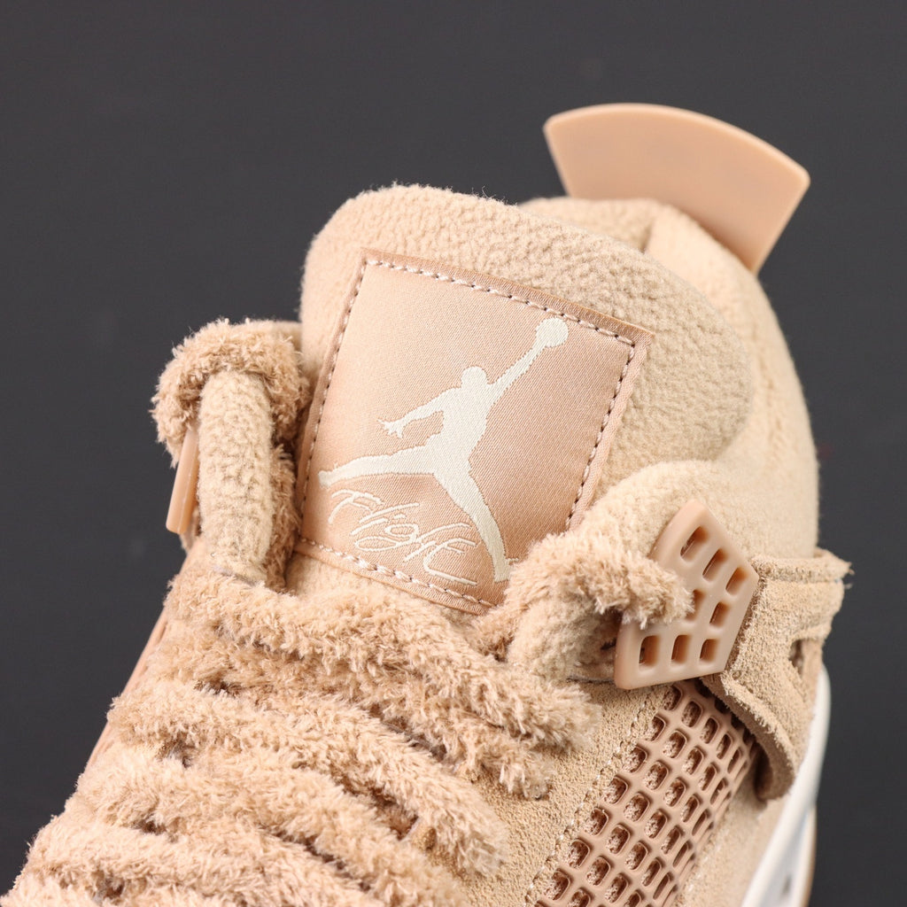 NIKE Air Jordan 4 Cozy Girl