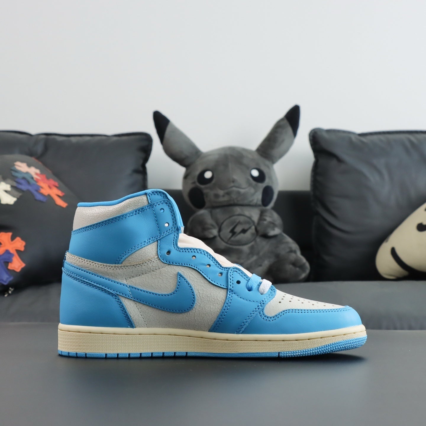 NIKE AIR JORDAN 1 UNC Reimagined