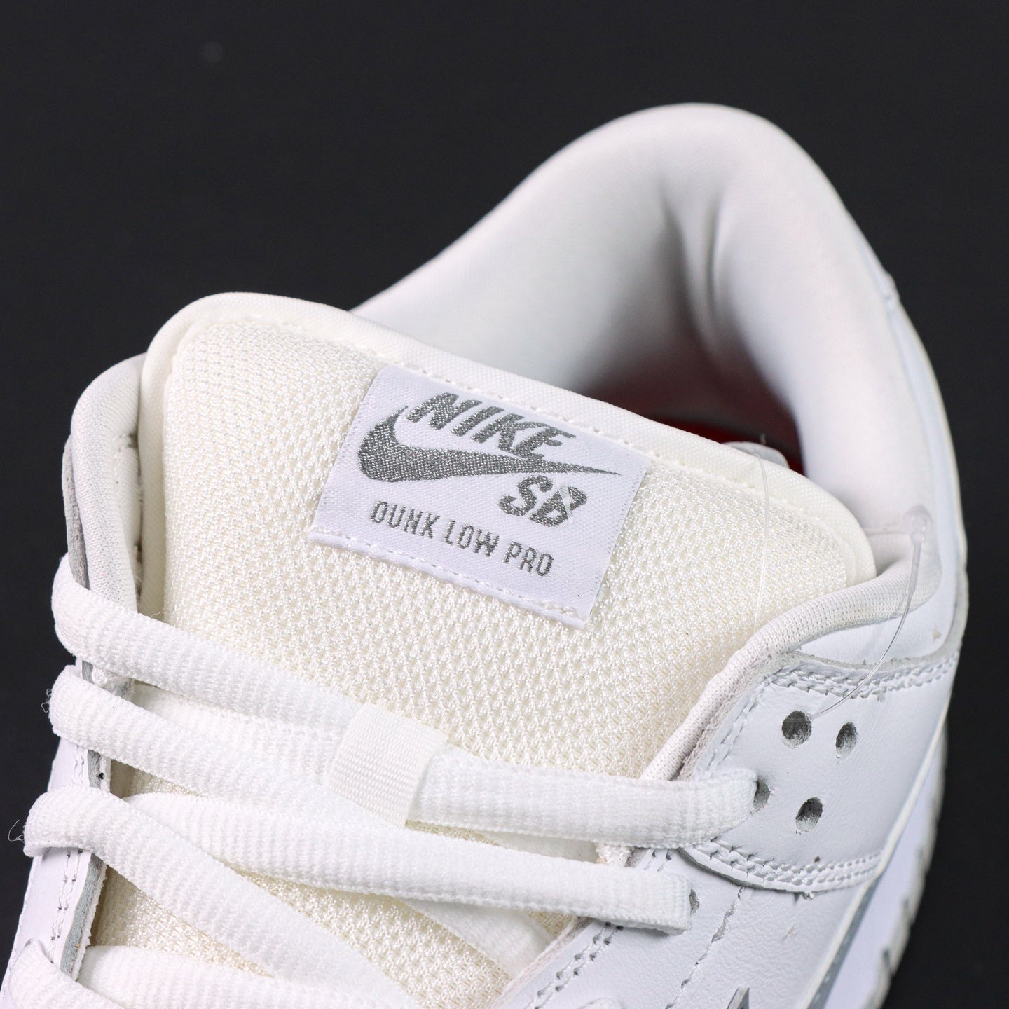 SUPREME X NIKE DUNK SB LOW