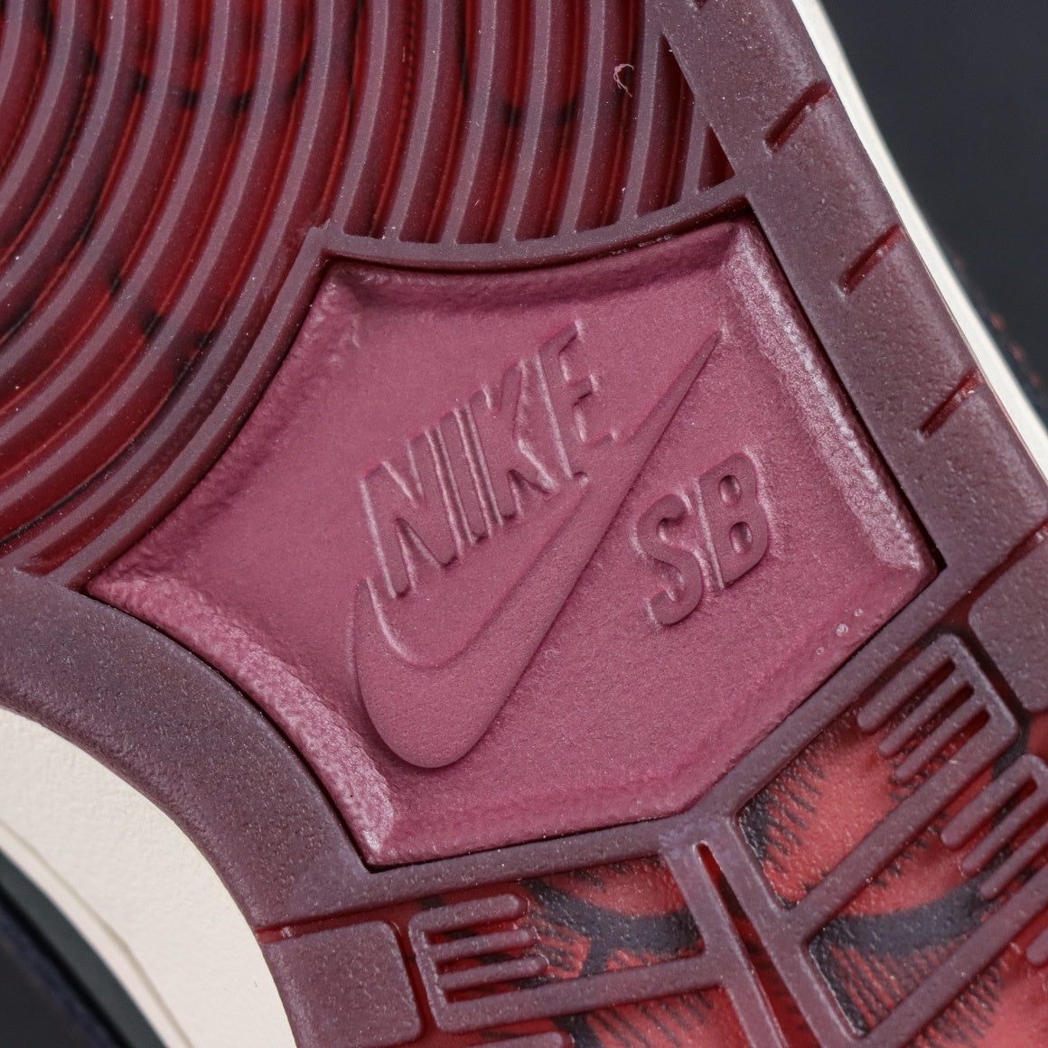 RIOT SKATESHOP X NIKE SB DUNK LOW