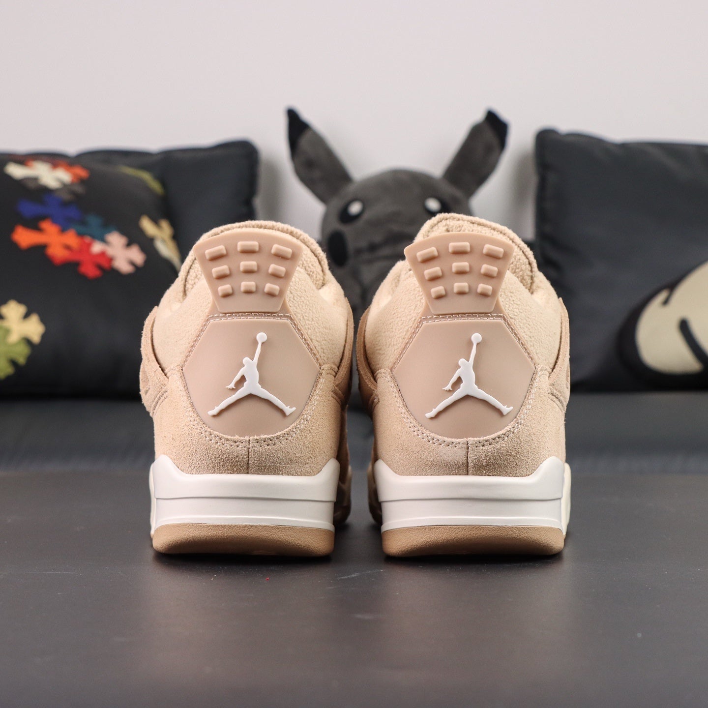 NIKE Air Jordan 4 Cozy Girl