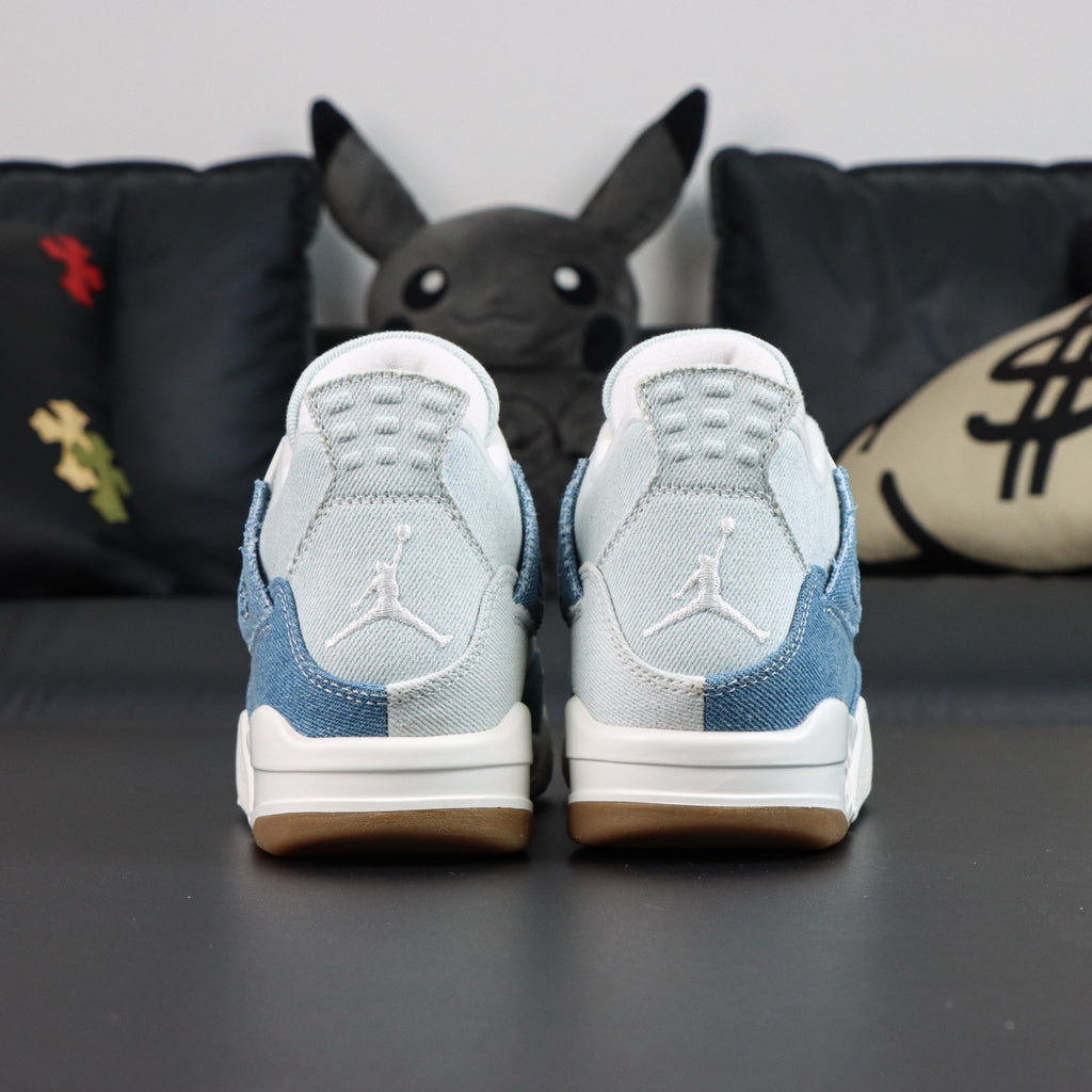 NIKE Air Jordan 4 Worn Blue