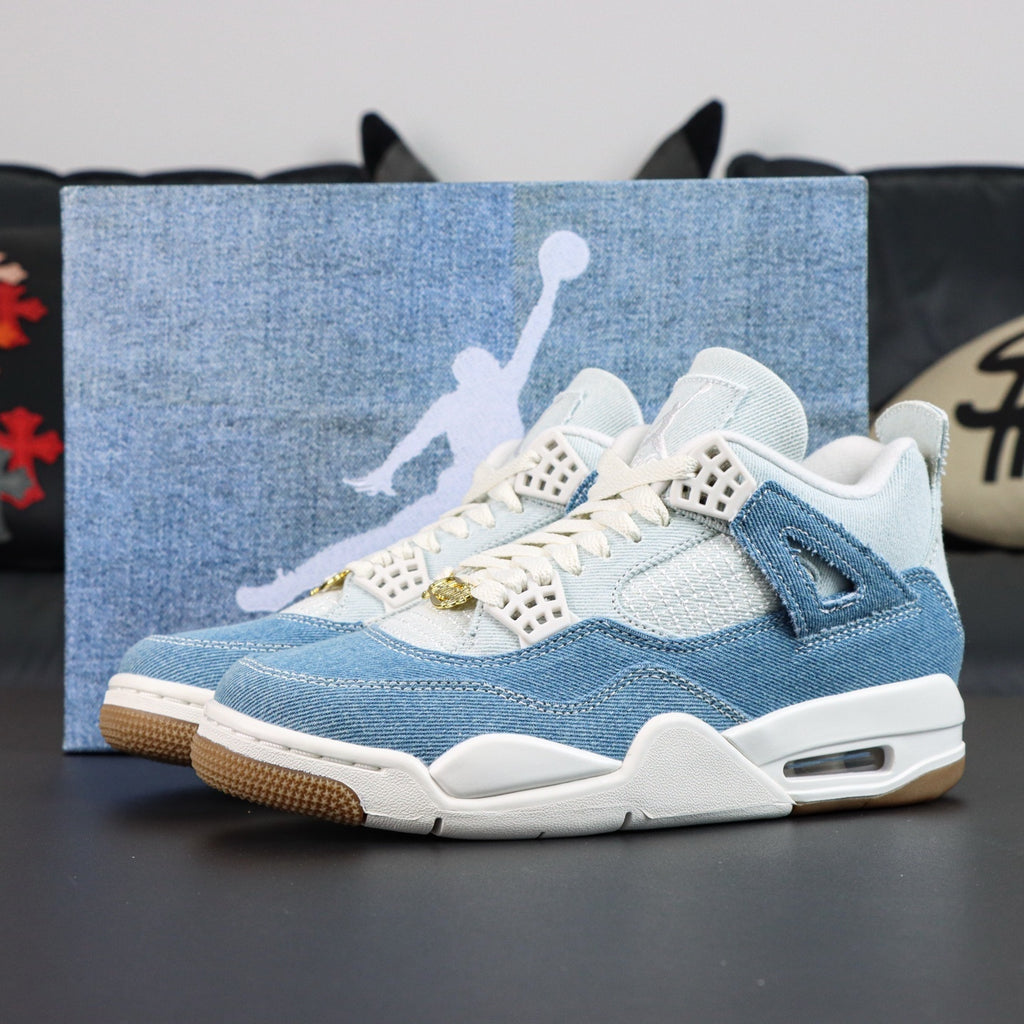 NIKE Air Jordan 4 Worn Blue