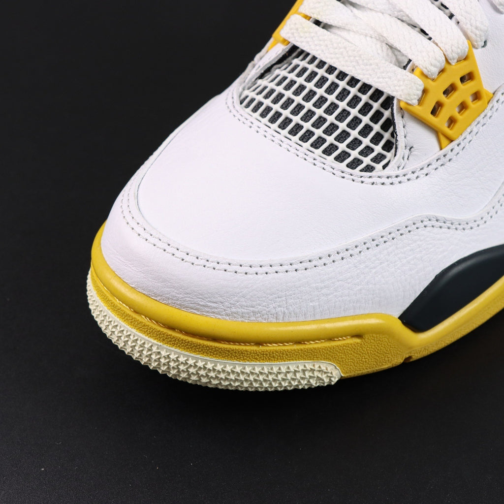 NIKE Air Jordan 4 Vivid Sulfur