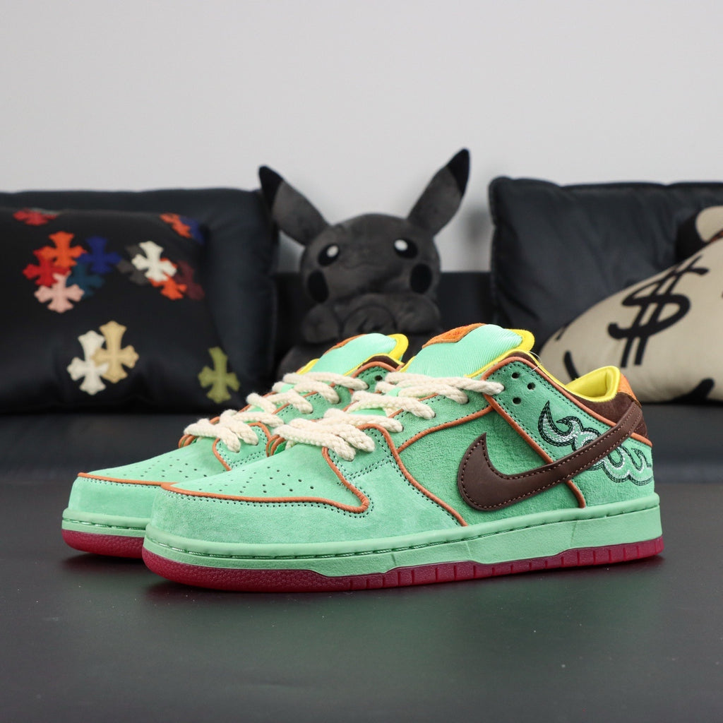 NIKE DUNK SB SHENRON
