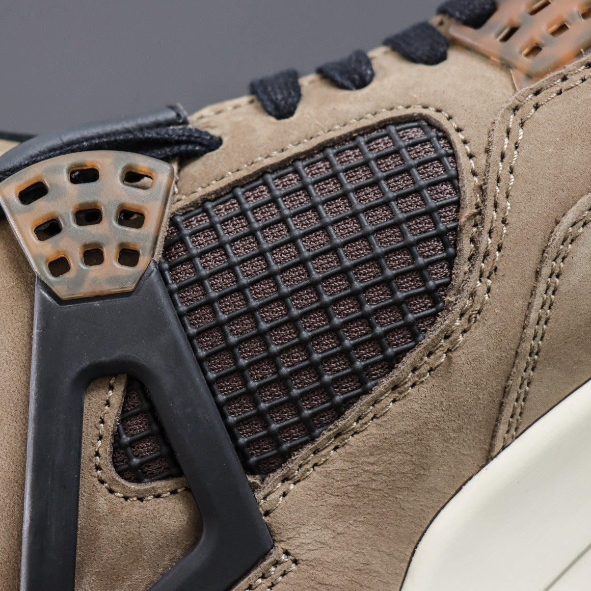 NIKE Air Jordan 4 Travis Scott