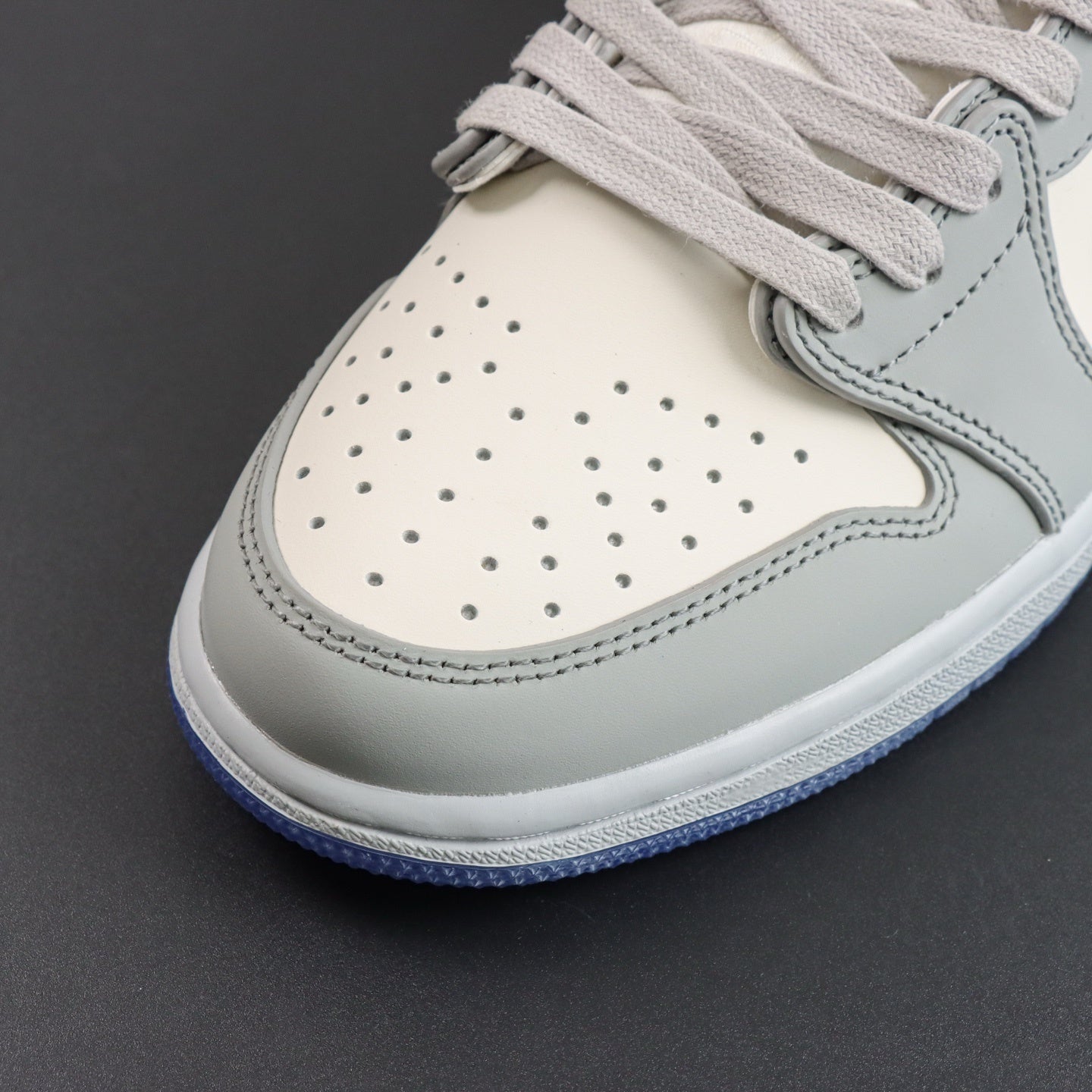 CD X NIKE AIR JORDAN 1