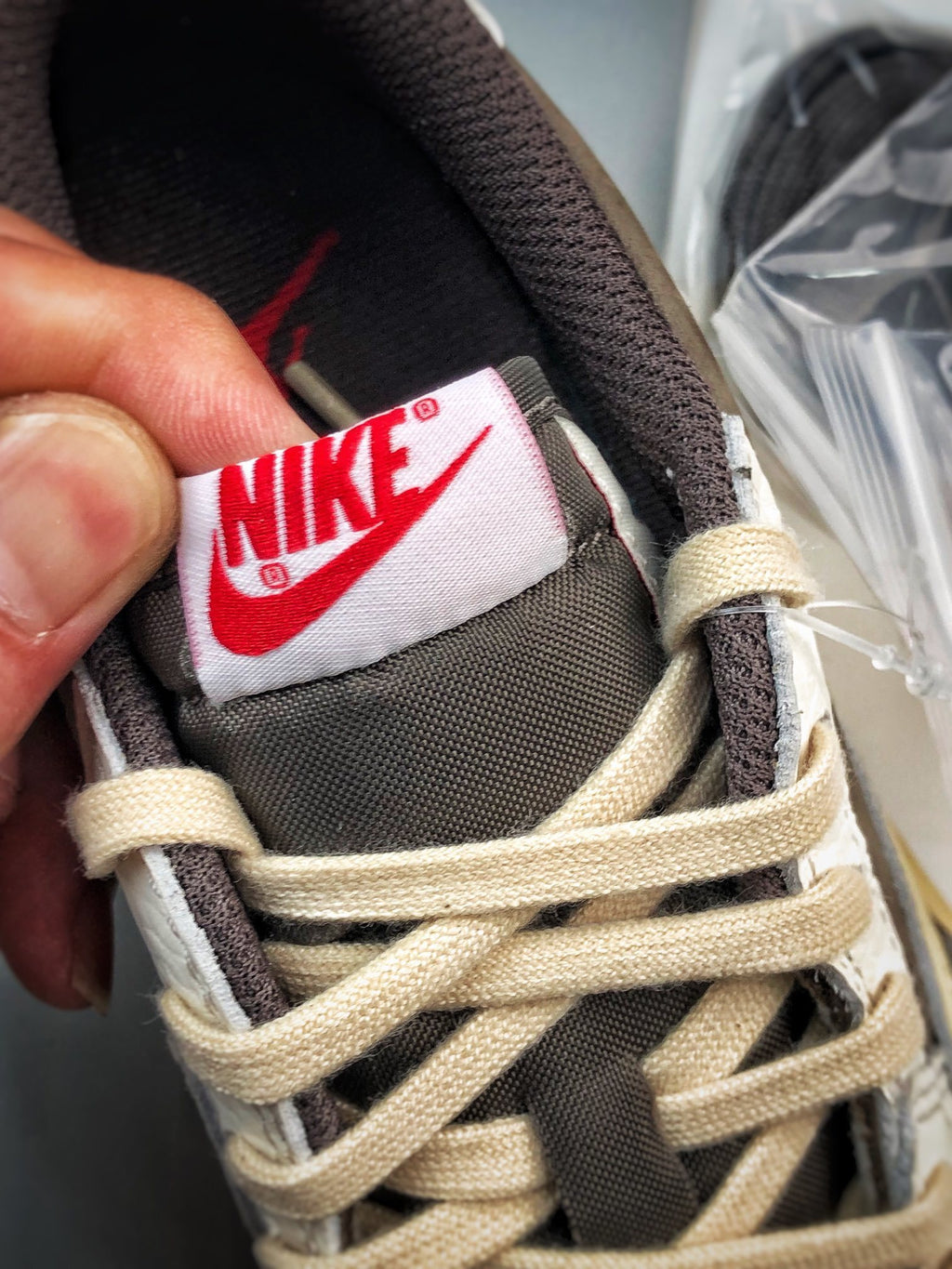 Children's TRAVIS SCOTT X NIKE AIR JORDAN 1 LOW OG REVERSE MOCHA