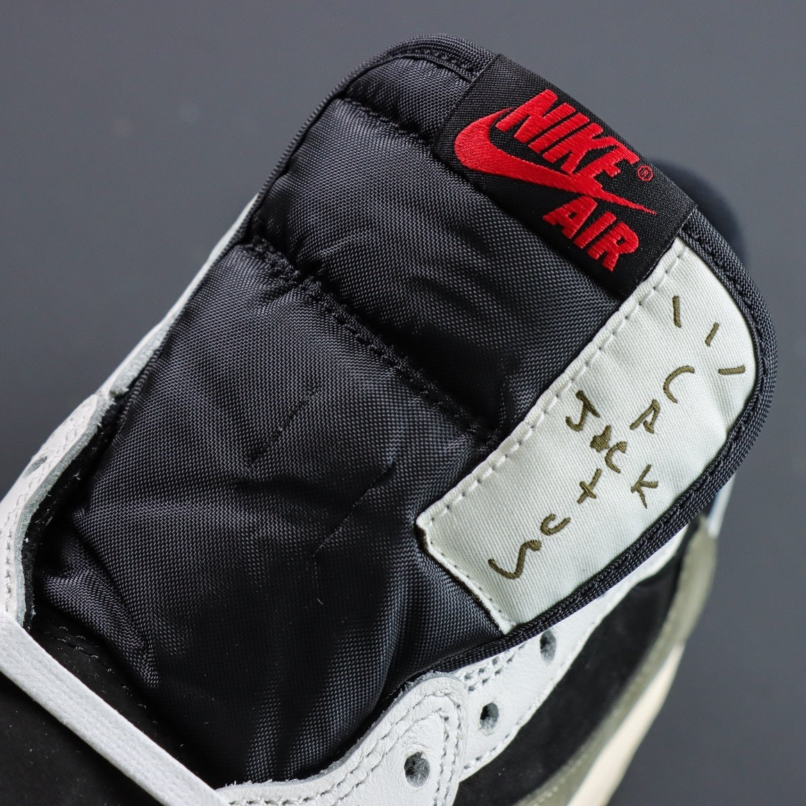 Nike Air Jordan 1 Low Olive