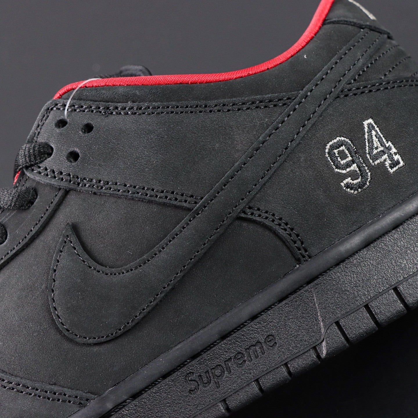 SUPREME X NIKE DUNK SB LOW