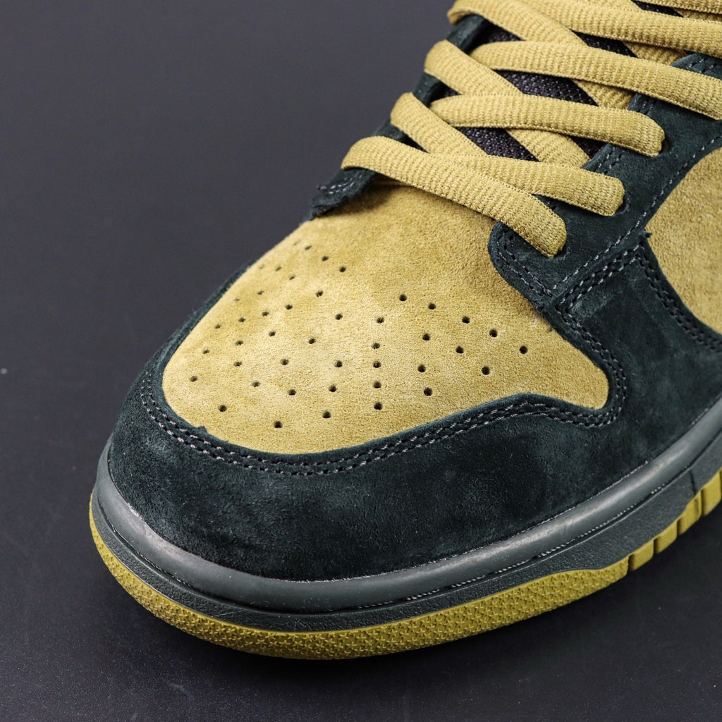 SUPREME X NIKE DUNK SB LOW