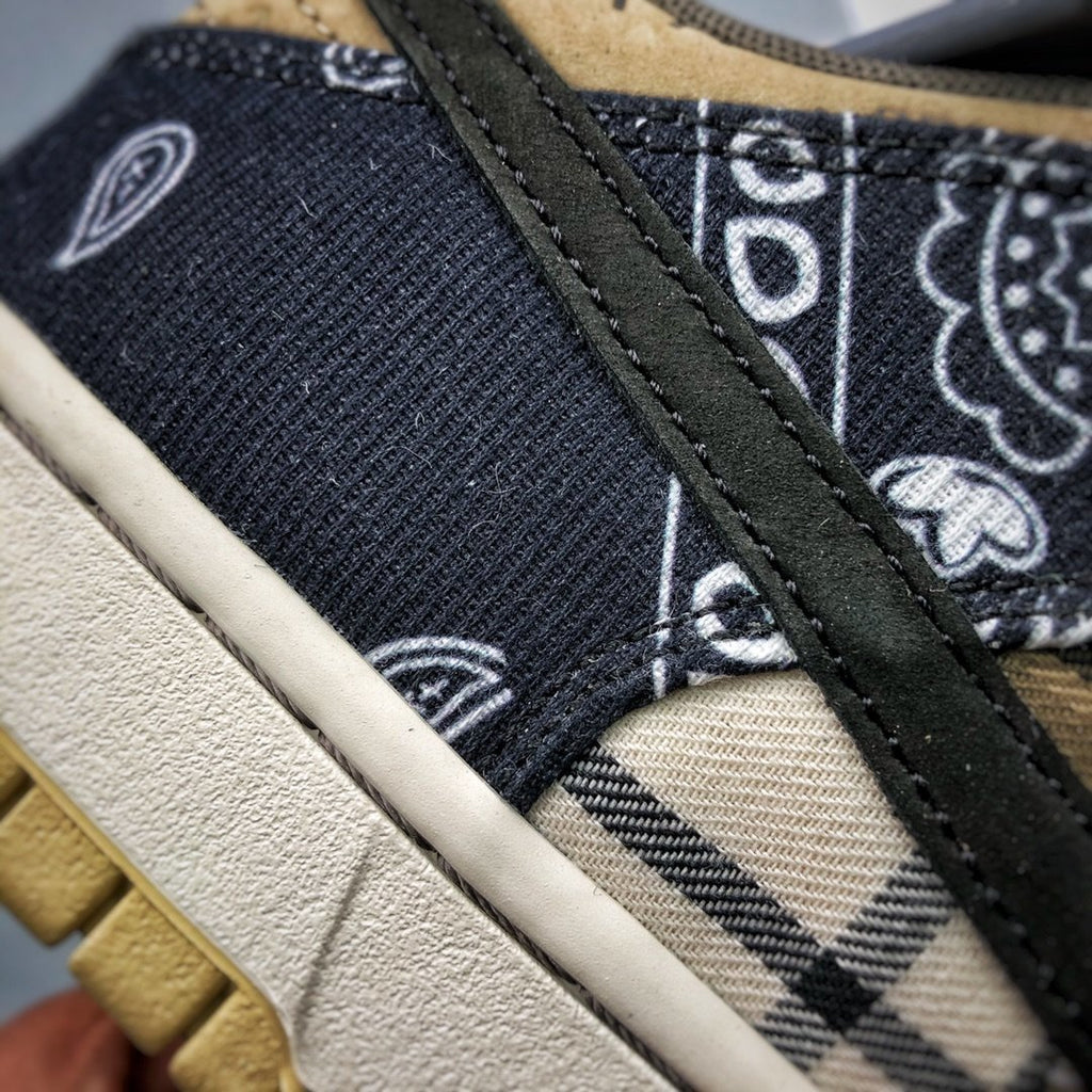 NIKE SB DUNK LOW x Travis Scott Jackboys