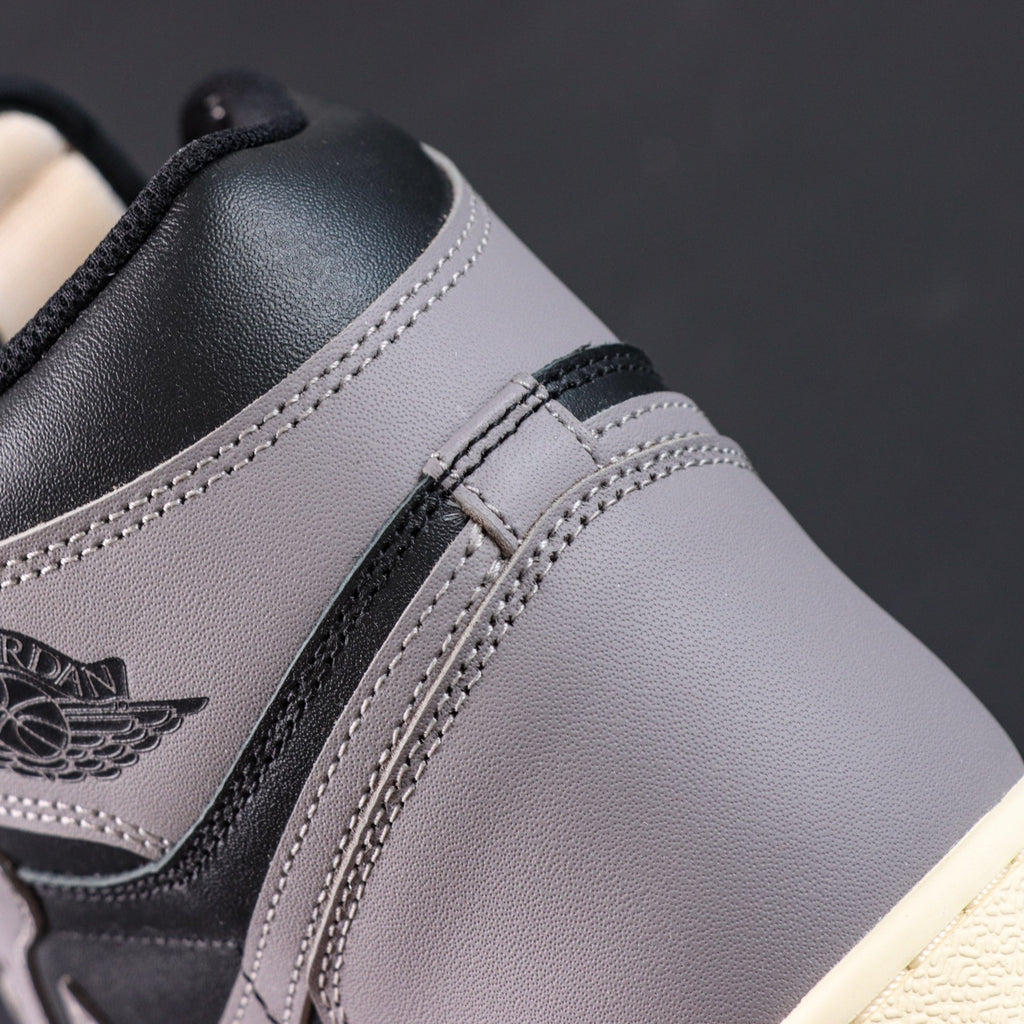 NIKE AIR JORDAN 1 HI 85 REVERSE SHADOW