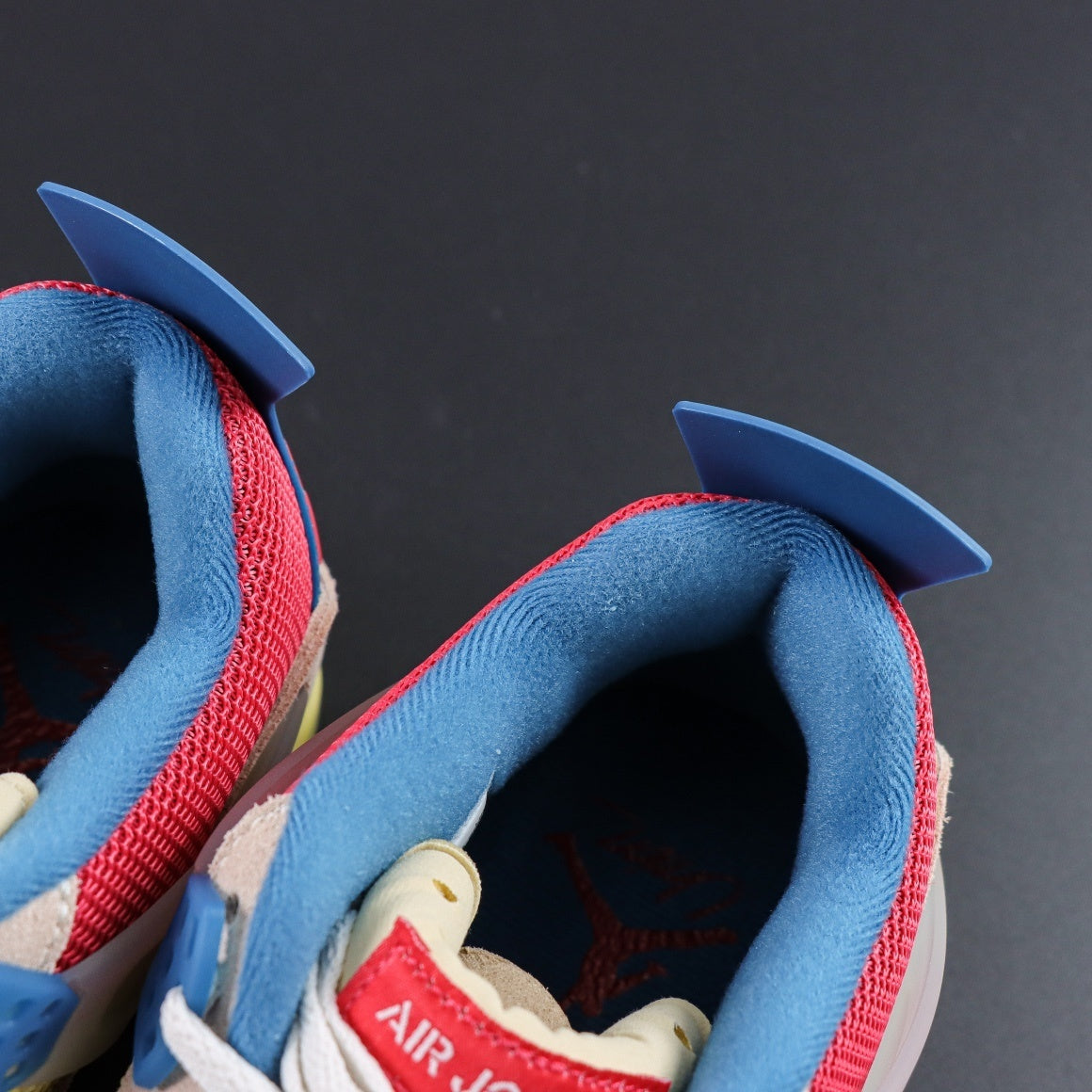 NIKE Air Jordan 4 X Union Guava Ice