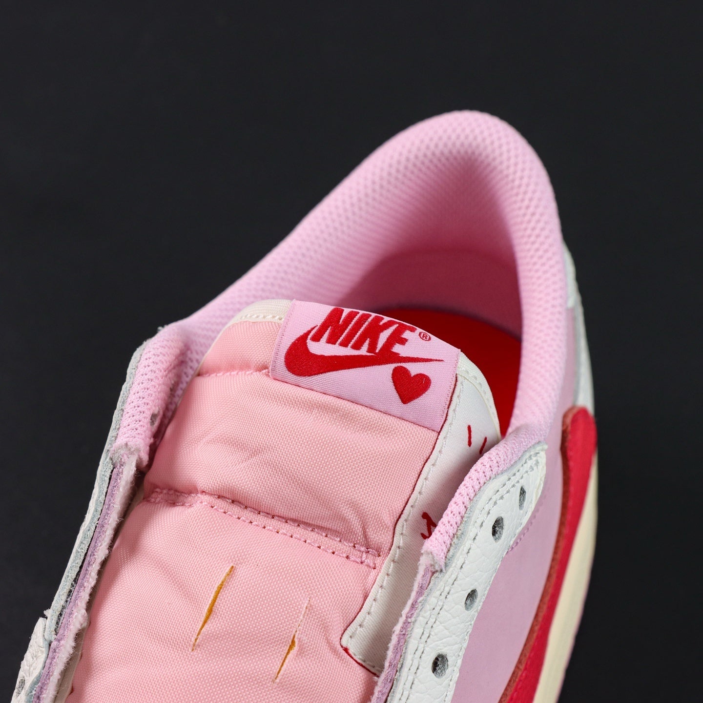NIKE Air Jordan 1 Low Travis Scott Pink