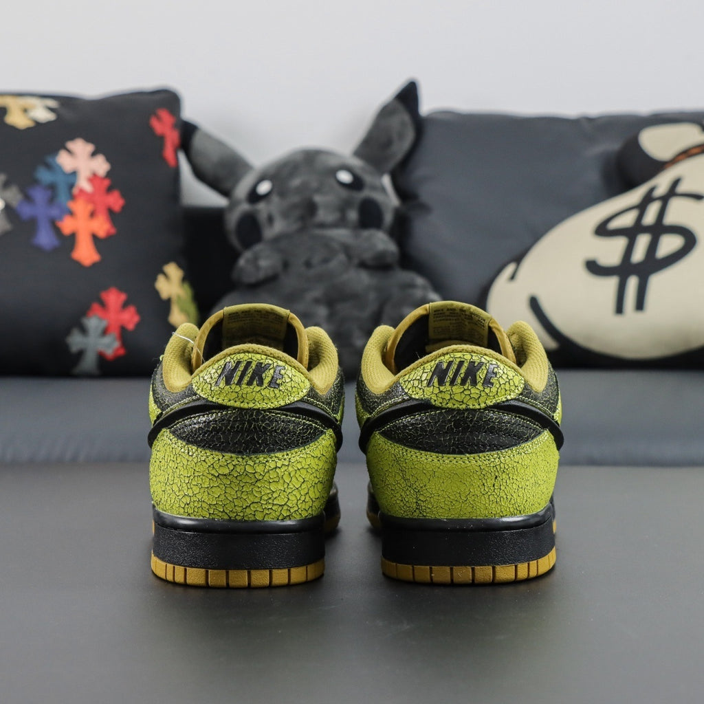 NIKE DUNK LOW HALLOWEEN