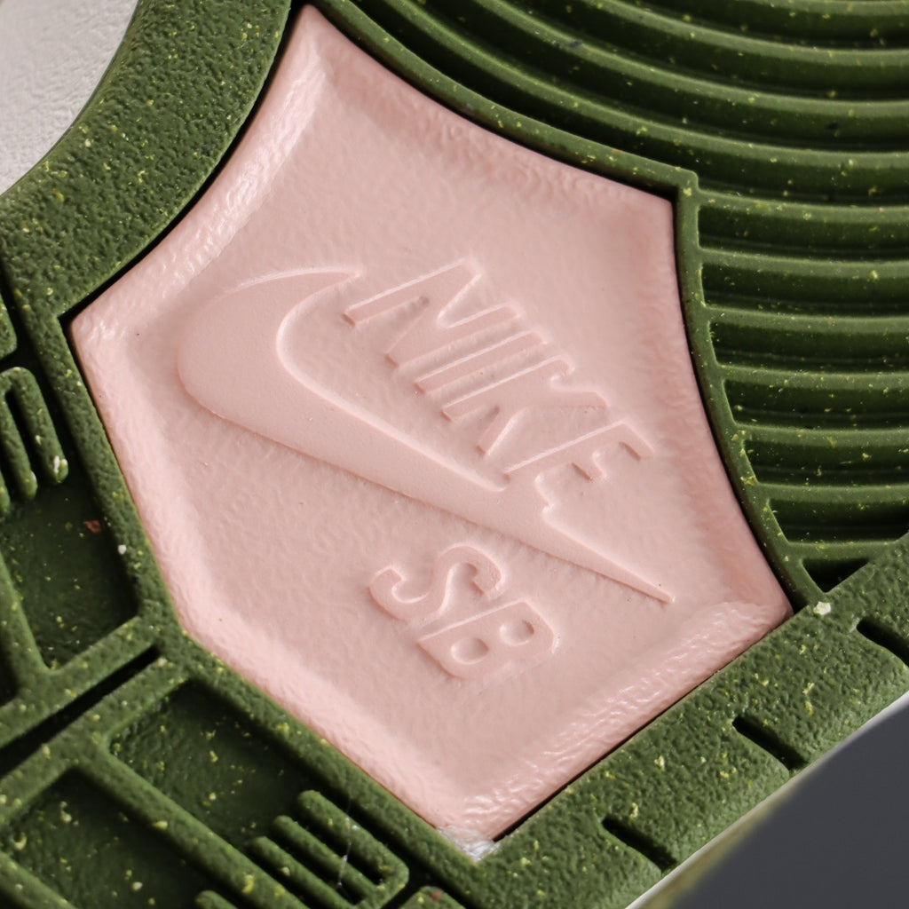 YUTO HORIGOME X NIKE DUNK SB LOW ASPARAGUS