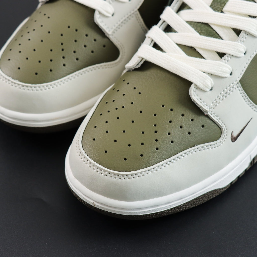 NIKE Dunk SB Low "Year Of The Snake/CHINESE NEW YEAR/CNY"