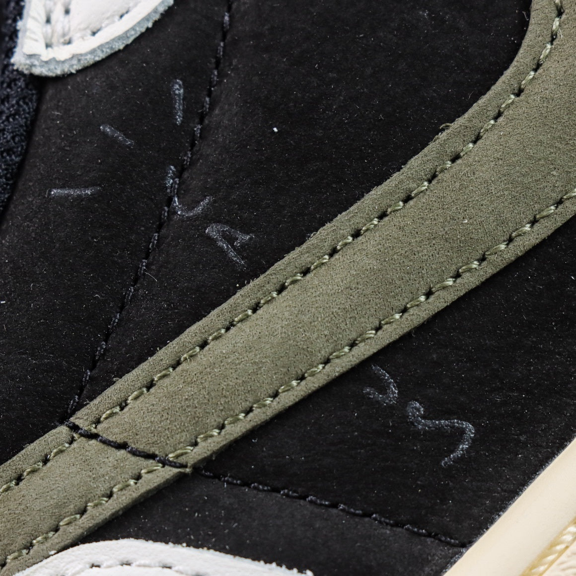 Nike Air Jordan 1 Low Olive