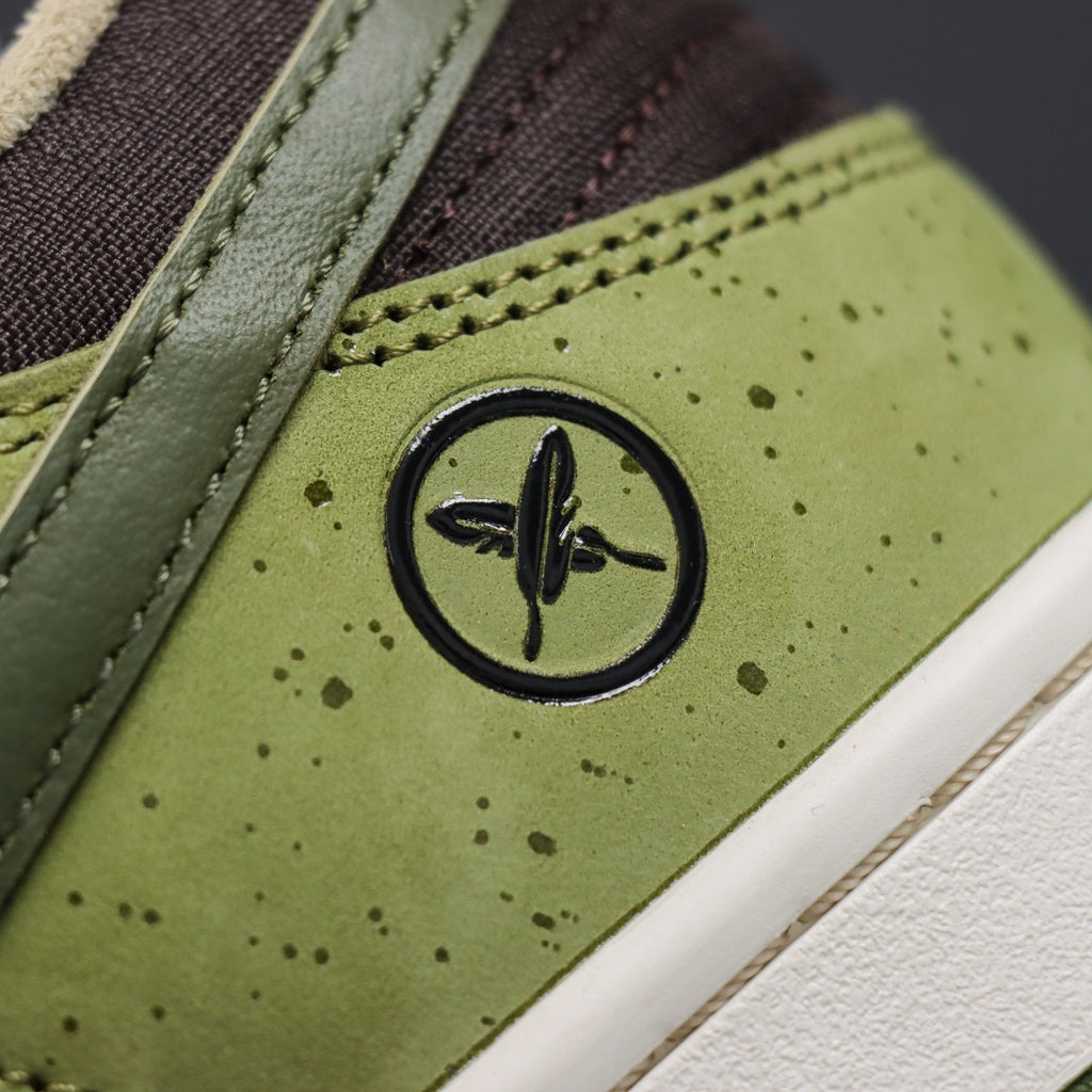 YUTO HORIGOME X NIKE DUNK SB LOW ASPARAGUS