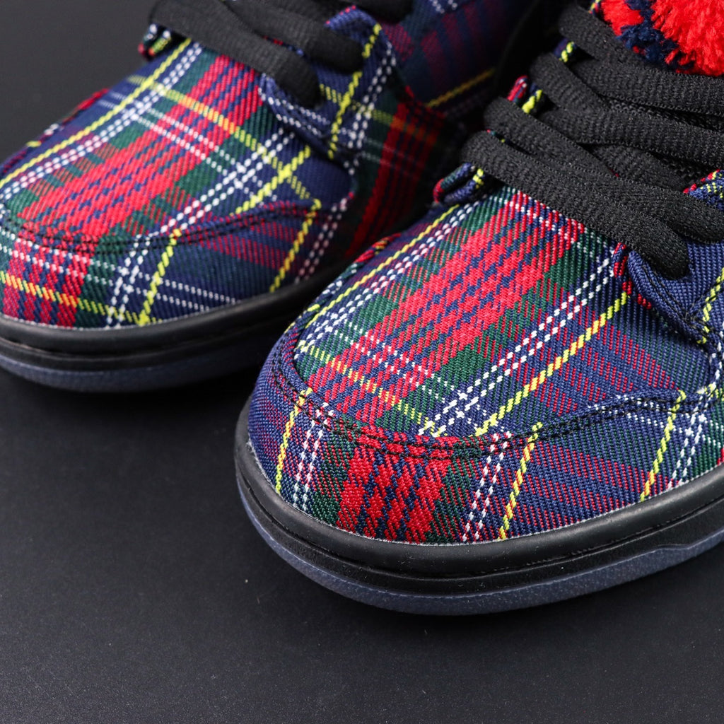 NARDWUAR X NIKE SB DUNK LOW PRO QS