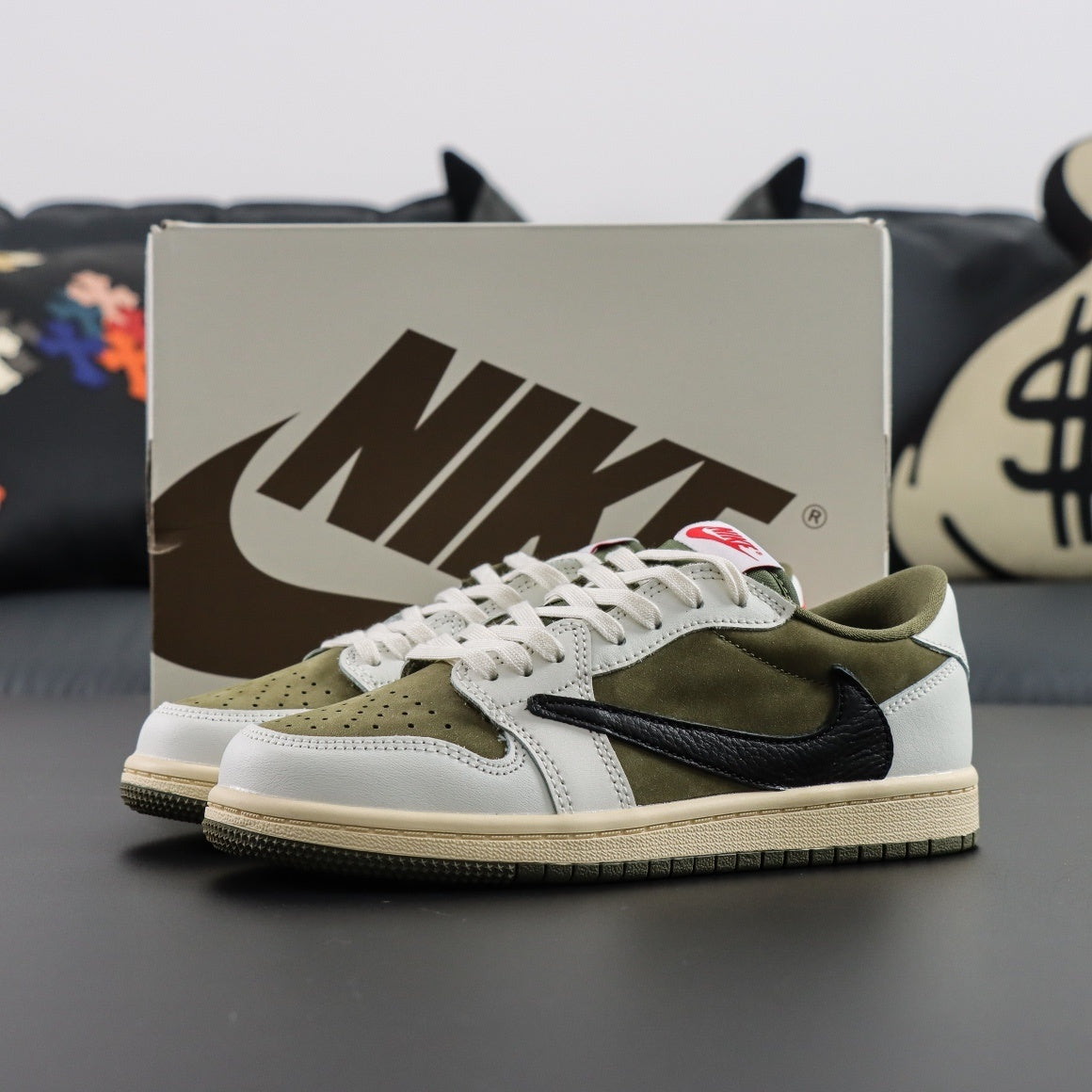 Children's TRAVIS SOCTT X NIKE AIR JORDAN 1 LOW MEDIUM OLIVE