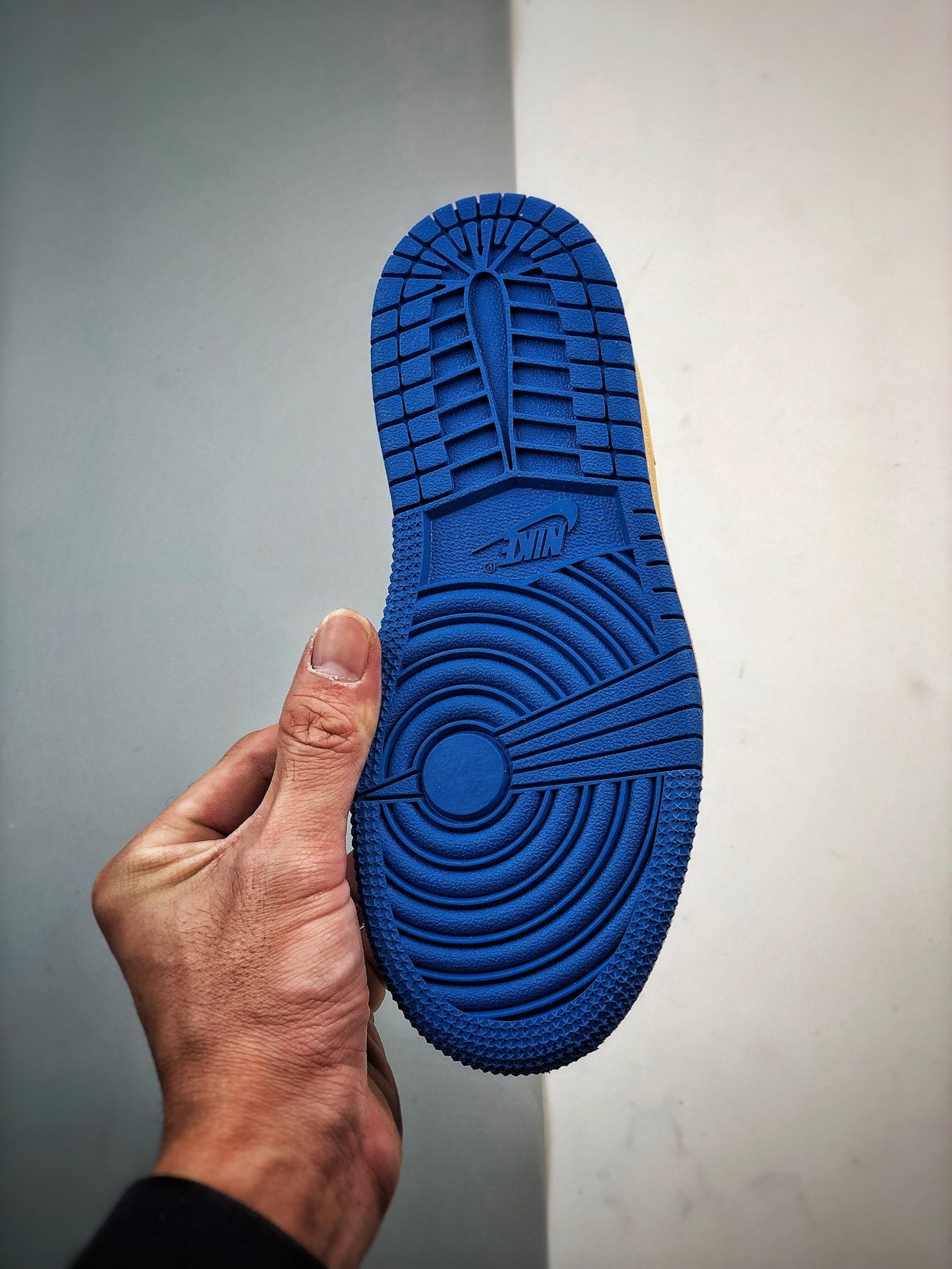 Children's TRAVIS SOCTT X FRAGMENT DESIGN X NIKE AIR JORDAN 1 LOW