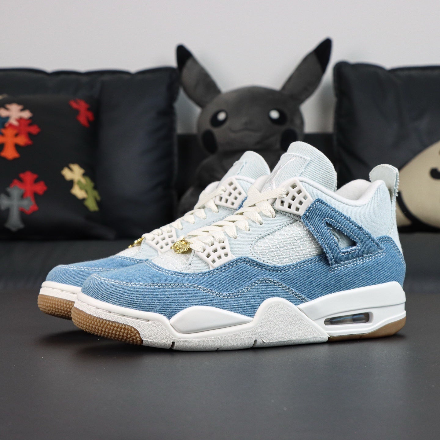 NIKE Air Jordan 4 Worn Blue