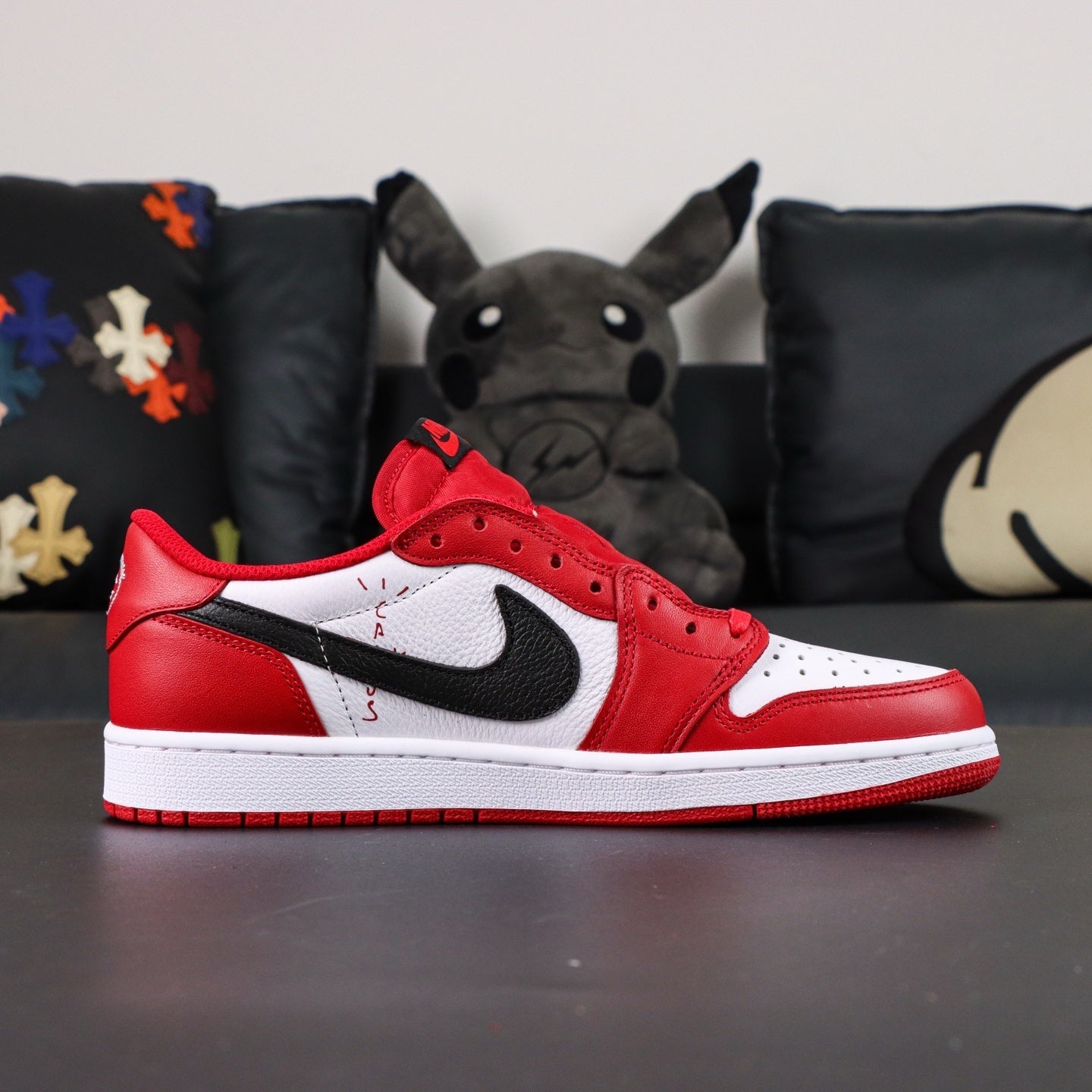 NIKE Air Jordan 1 Low Travis Scott Red
