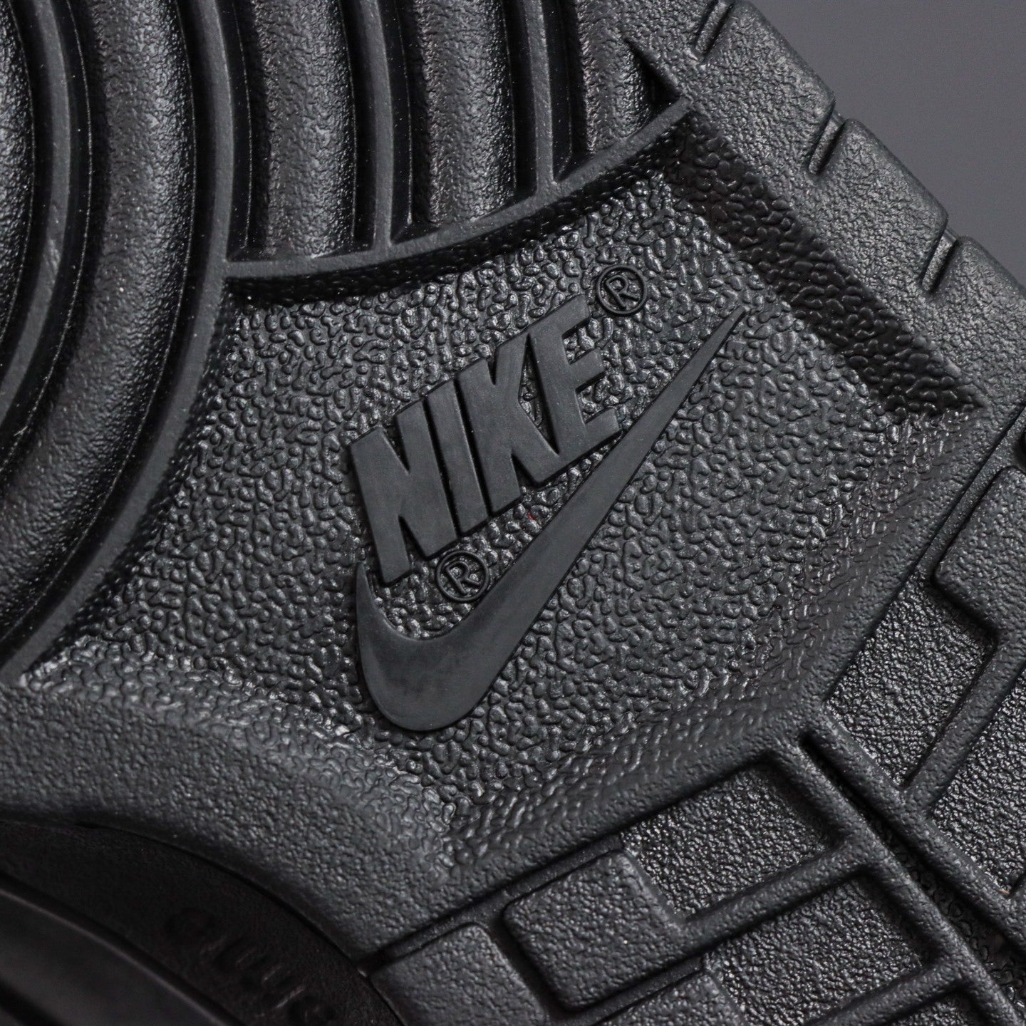 SUPREME X NIKE DUNK SB LOW