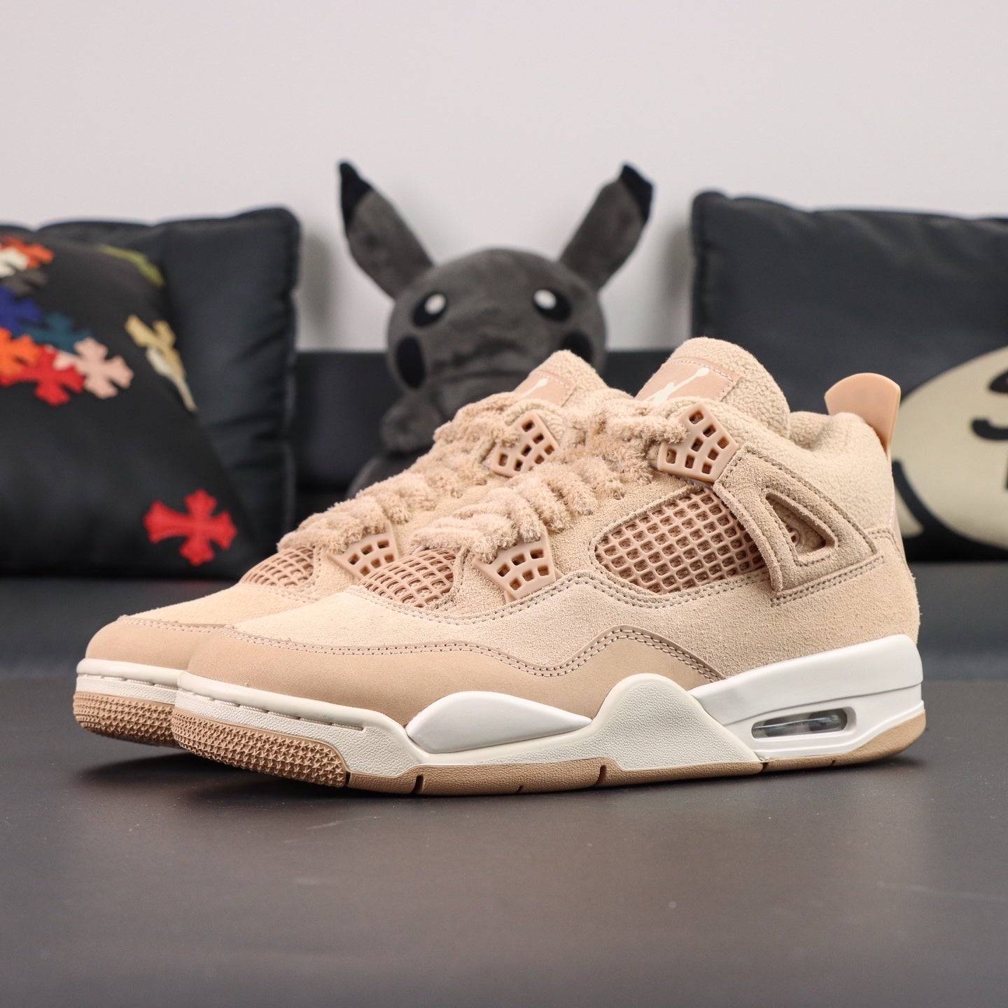 NIKE Air Jordan 4 Cozy Girl