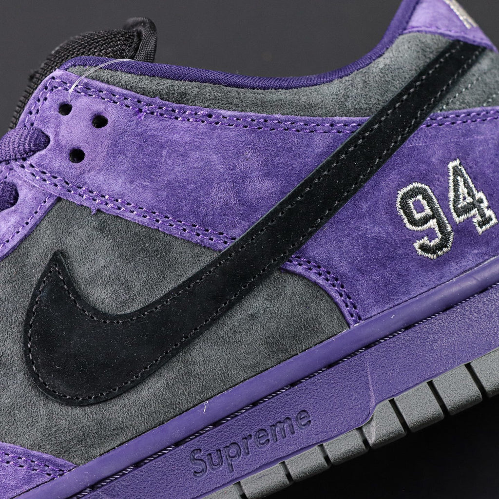 SUPREME X NIKE DUNK SB LOW