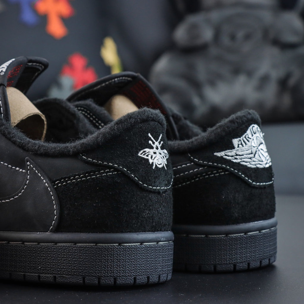 NIKE Air Jordan 1 Low OG Black Phantom