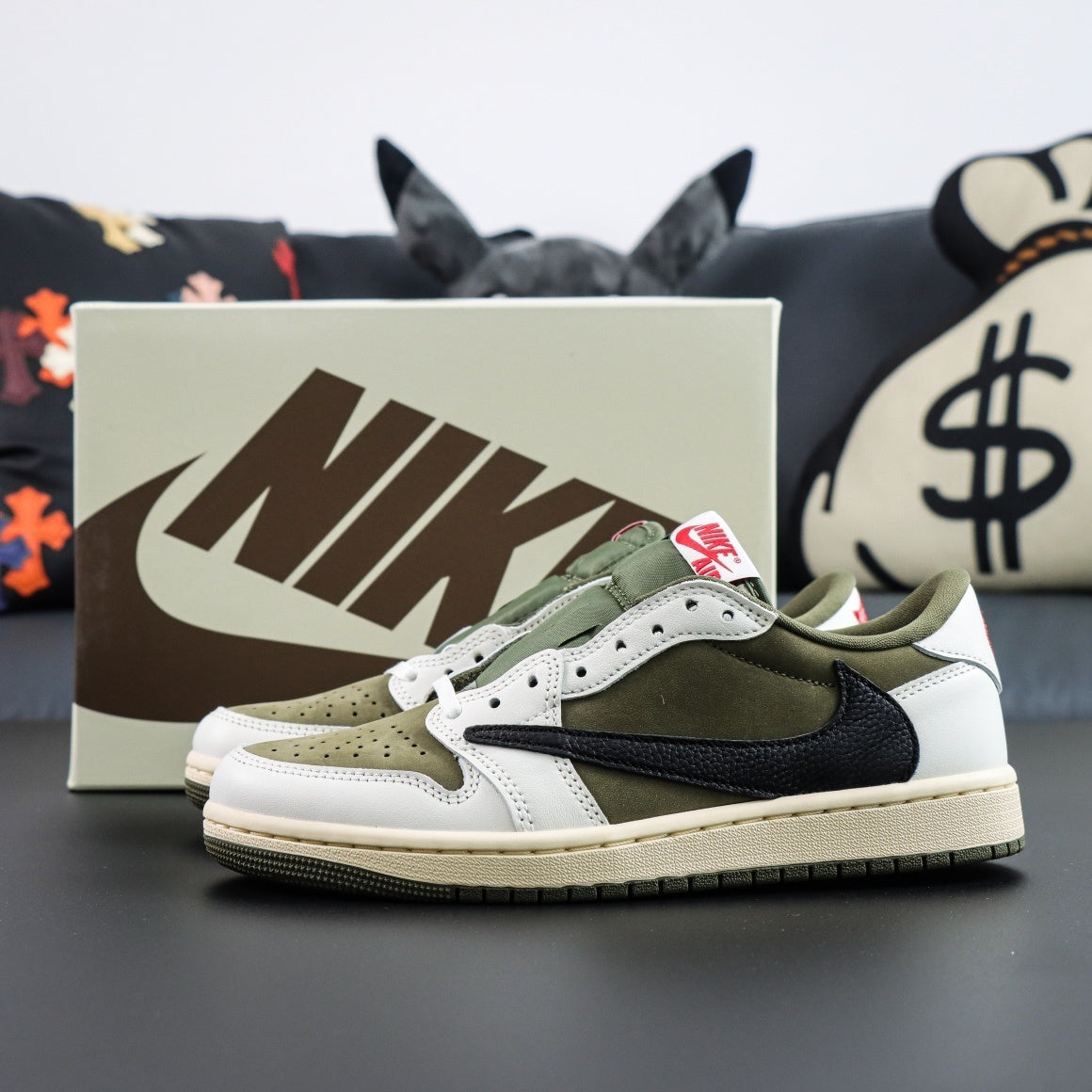 NIKE Air Jordan 1 Travis Scott Medium Olive