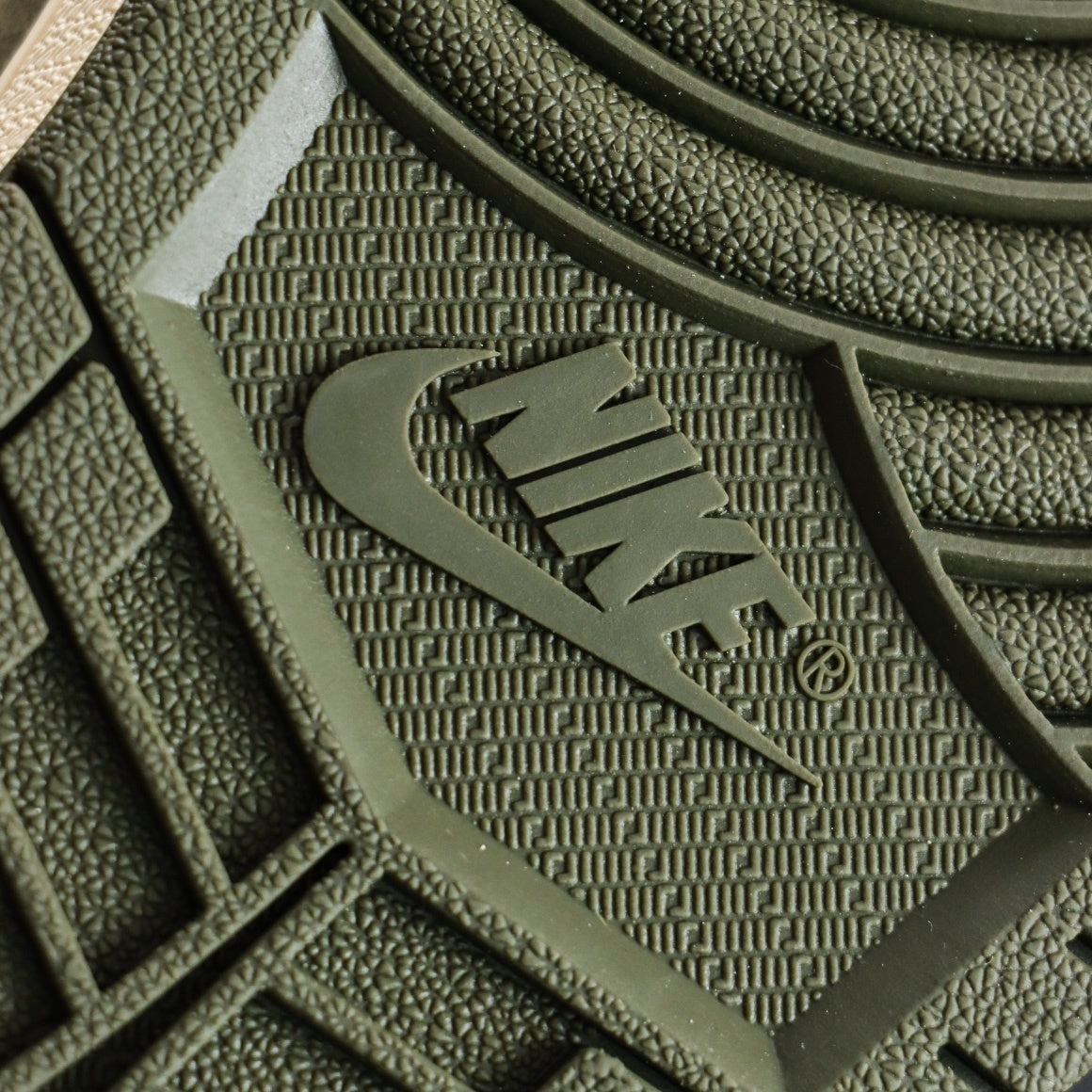 NIKE Air Jordan 1 Travis Scott Medium Olive