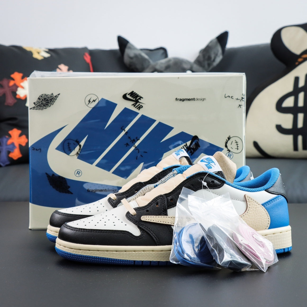 NIKE Air Jordan 1 Low Travis Scott X Fragment Design