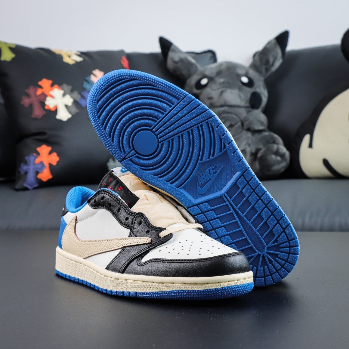 NIKE Air Jordan 1 Low Travis Scott X Fragment Design