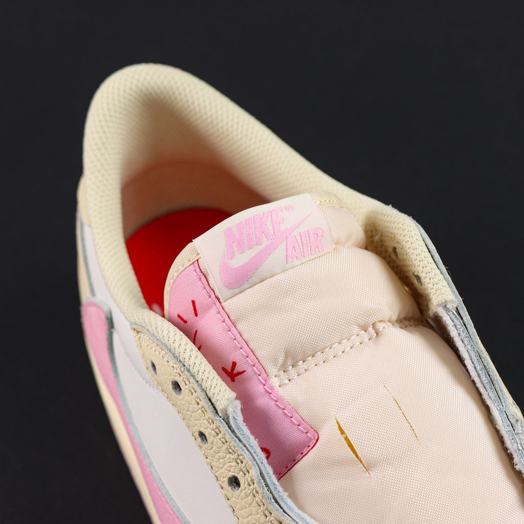 NIKE Air Jordan 1 Travis Scott Pink