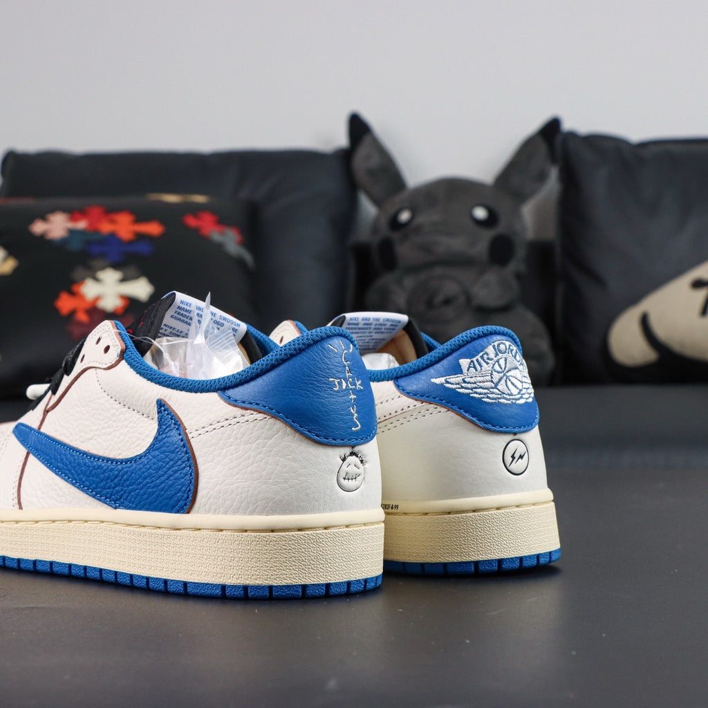 NIKE Air Jordan 1  Low Travis Scott