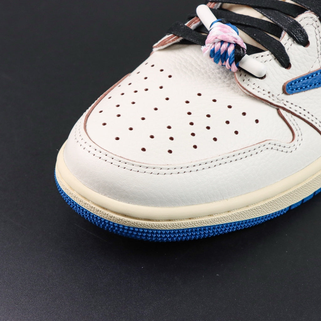 NIKE Air Jordan 1  Low Travis Scott