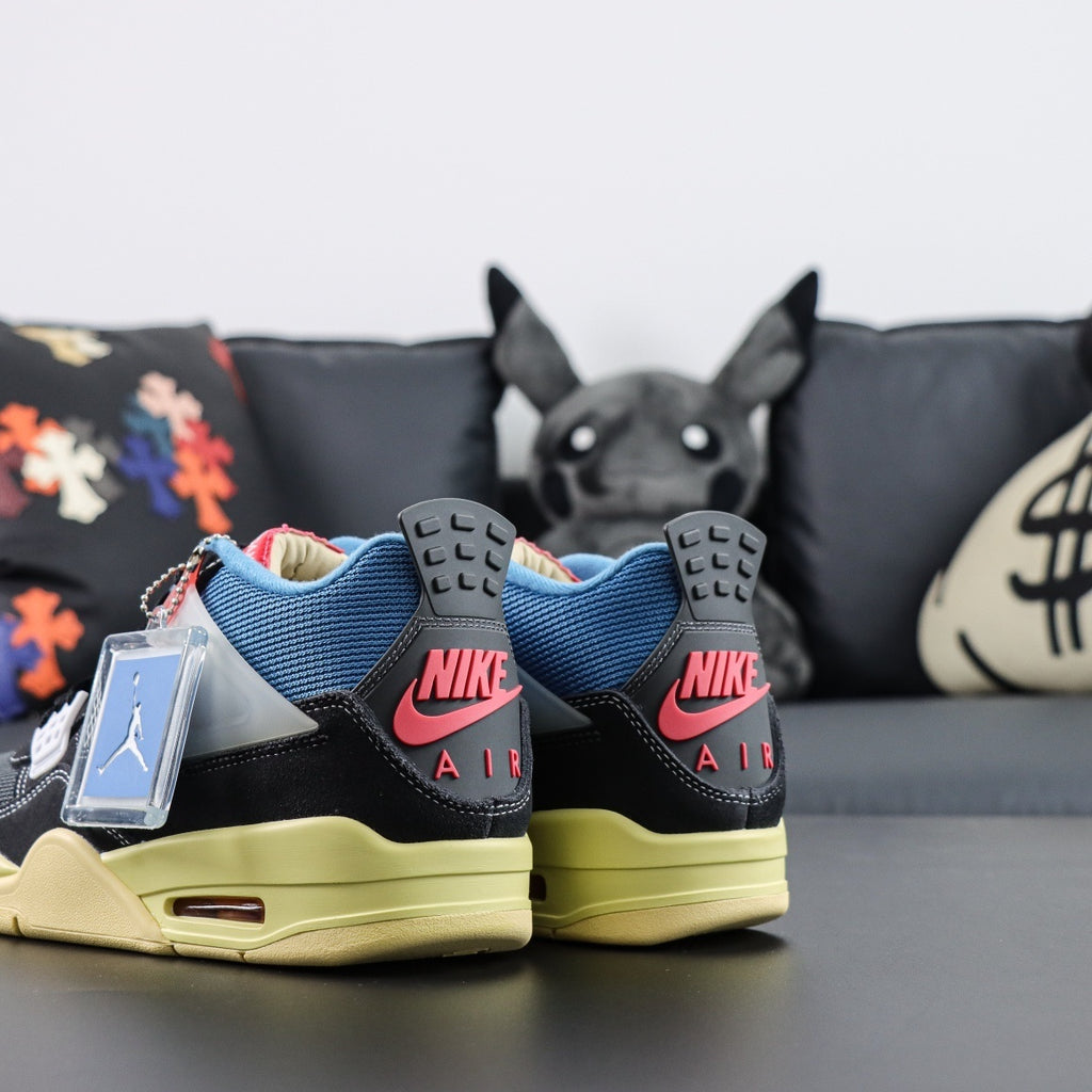 NIKE Air Jordan 4 X Union "OFF NOIR"