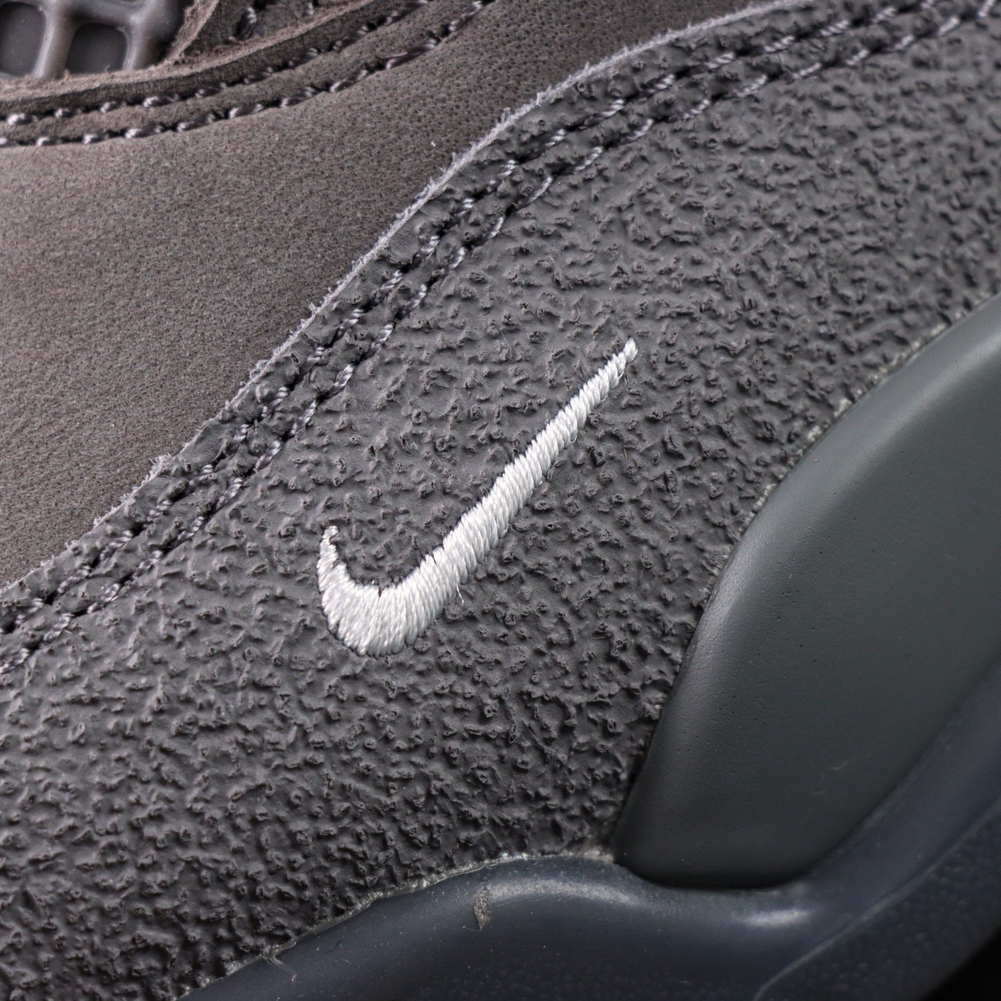 NIKE Air Jordan 4 X Nigel Sylvester X Brick by Brick